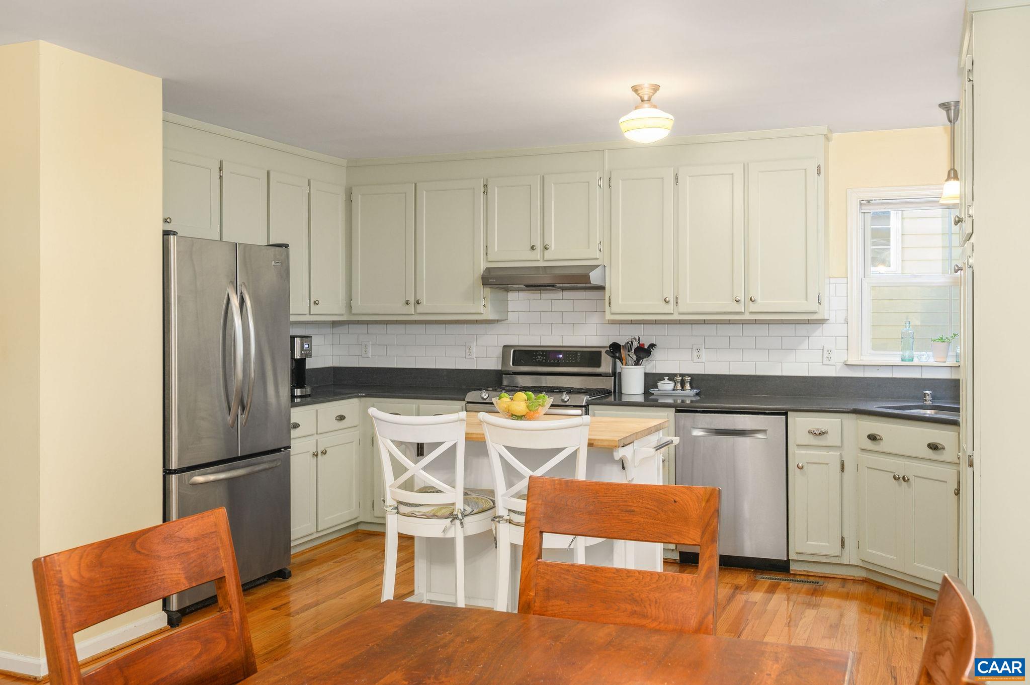 111 AMHERST COMMONS
