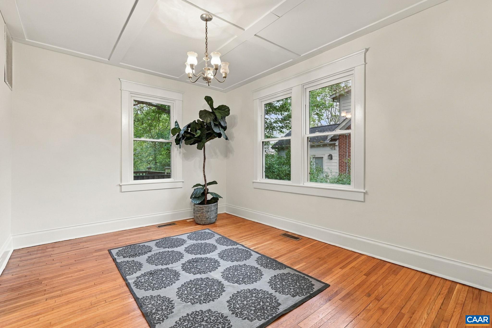 2706 JEFFERSON PARK AVE