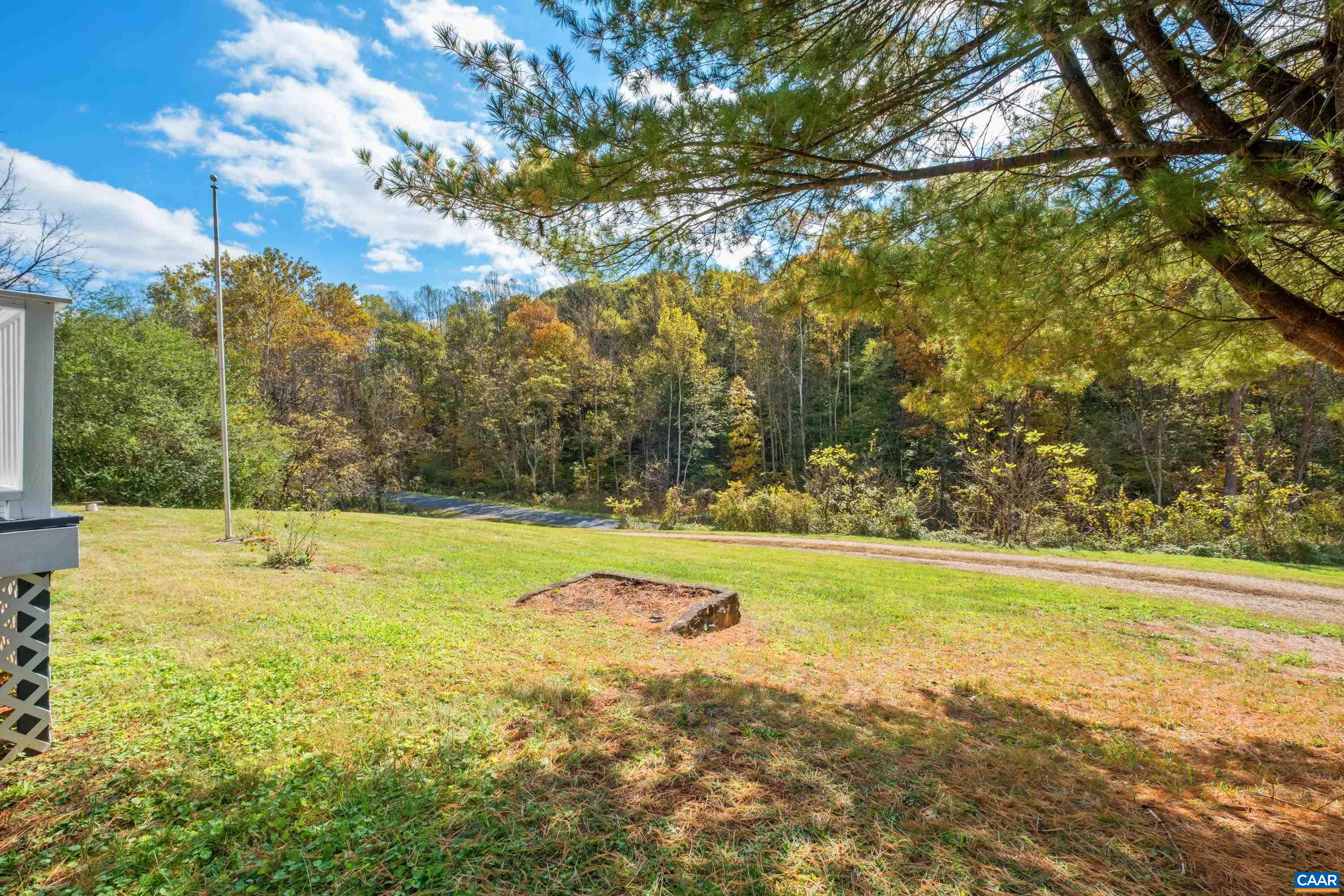 394 COLLEEN RD