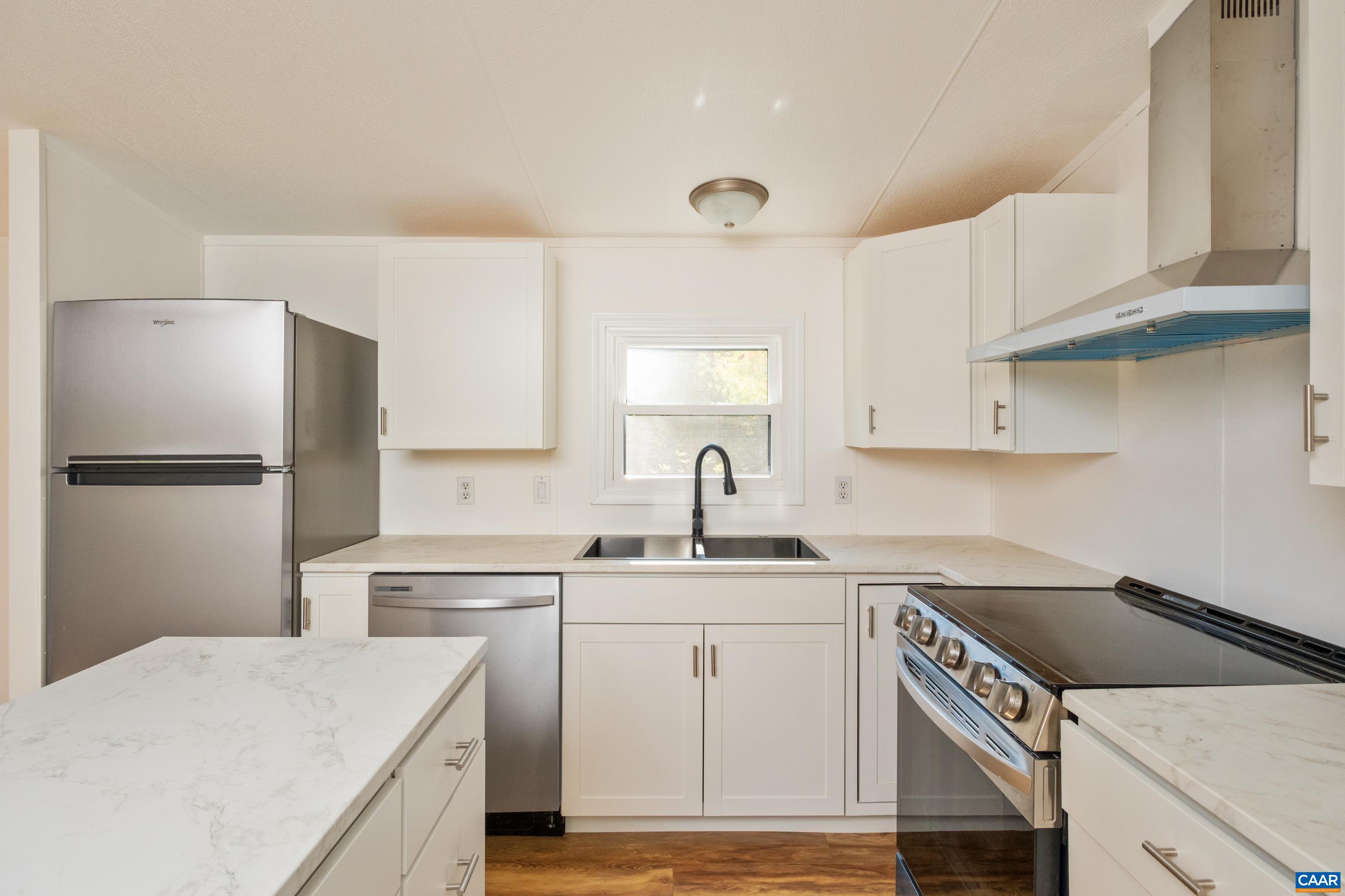 394 COLLEEN RD