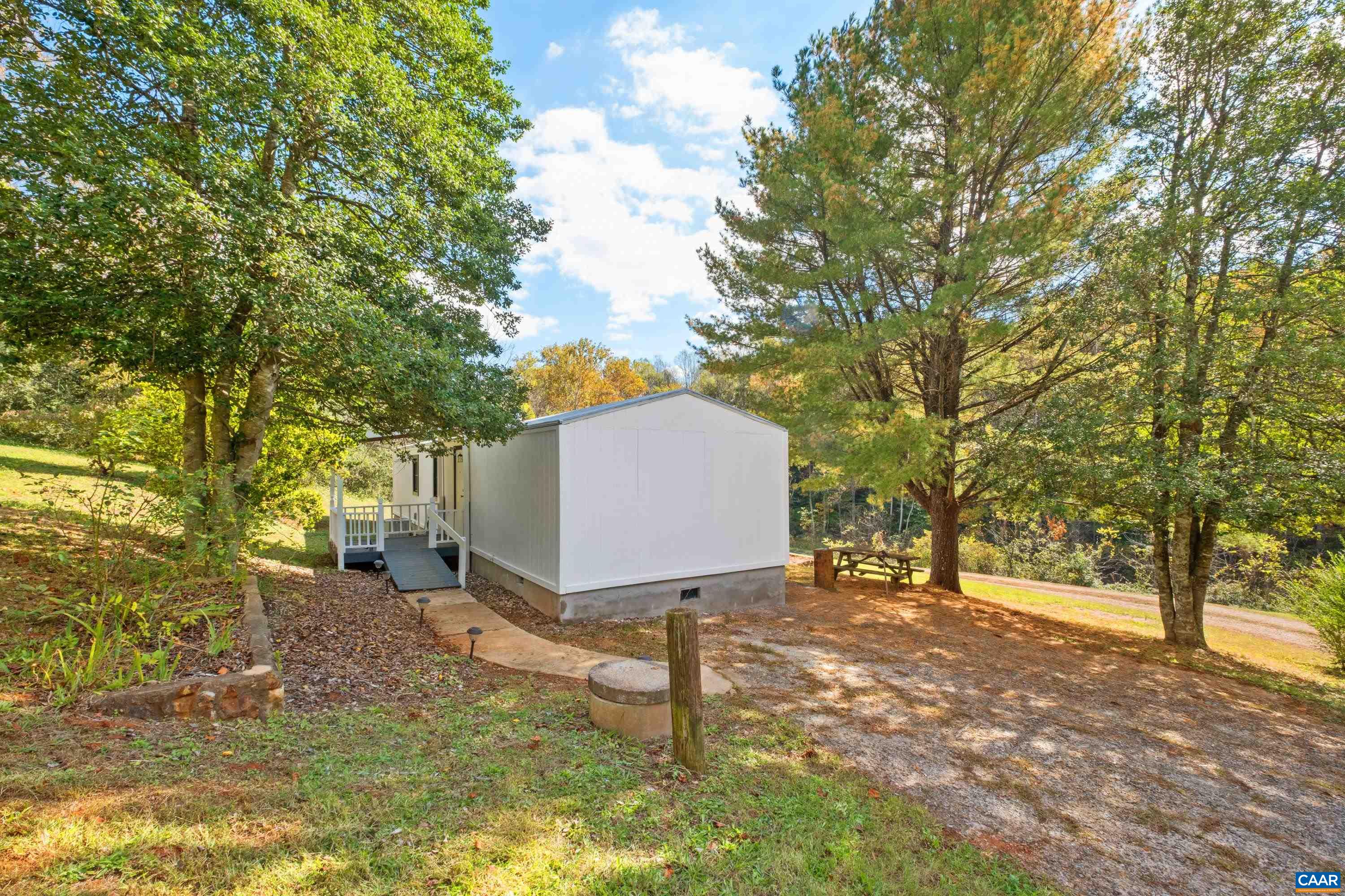 394 COLLEEN RD