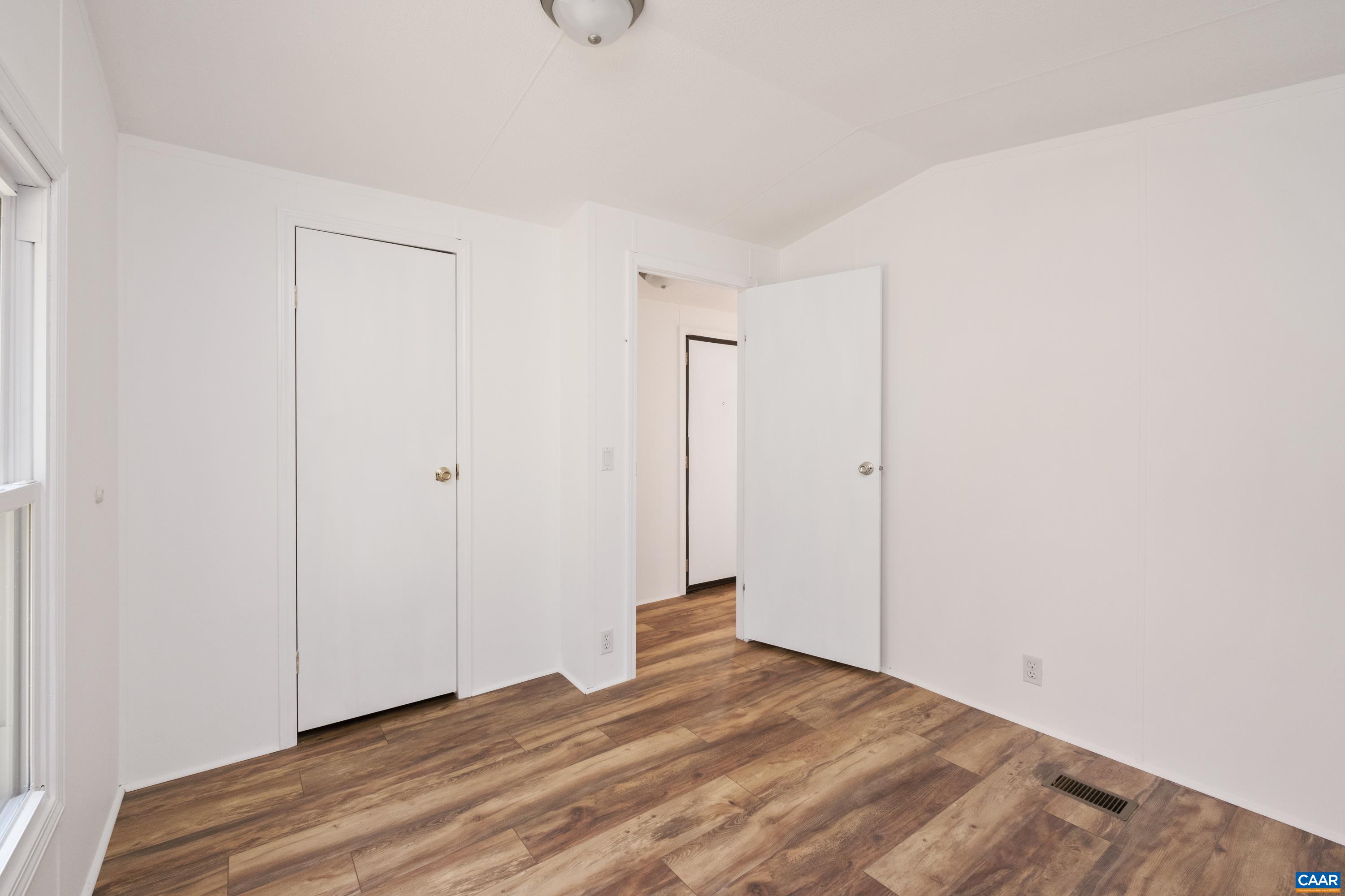394 COLLEEN RD