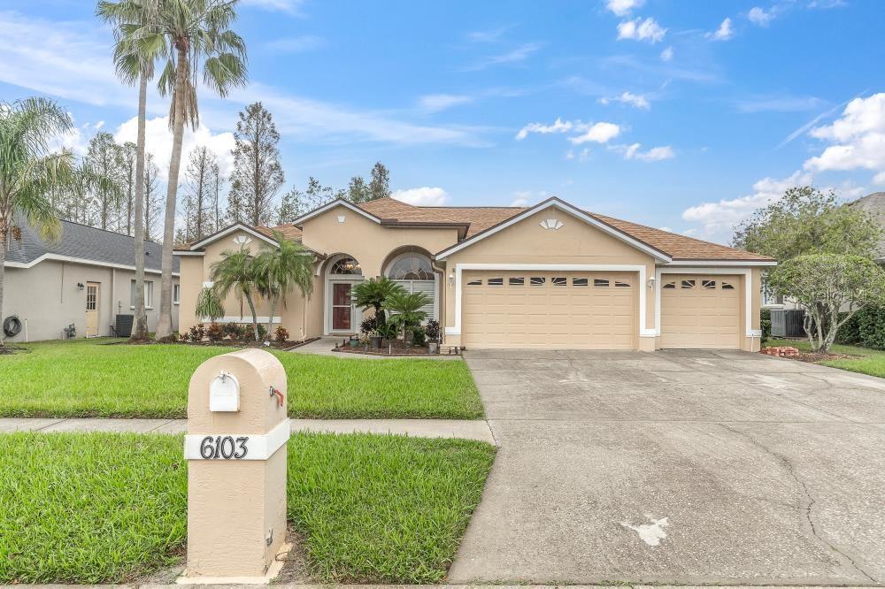6103 SAVOY CIR