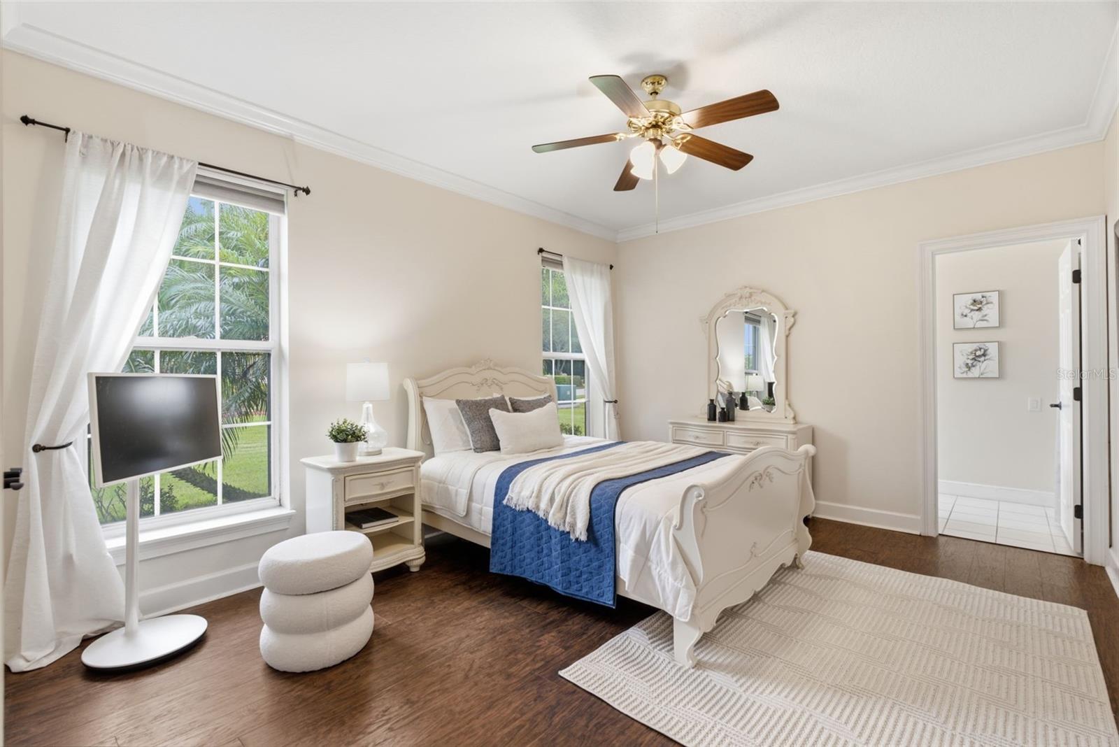 18655 AVENUE CAPRI