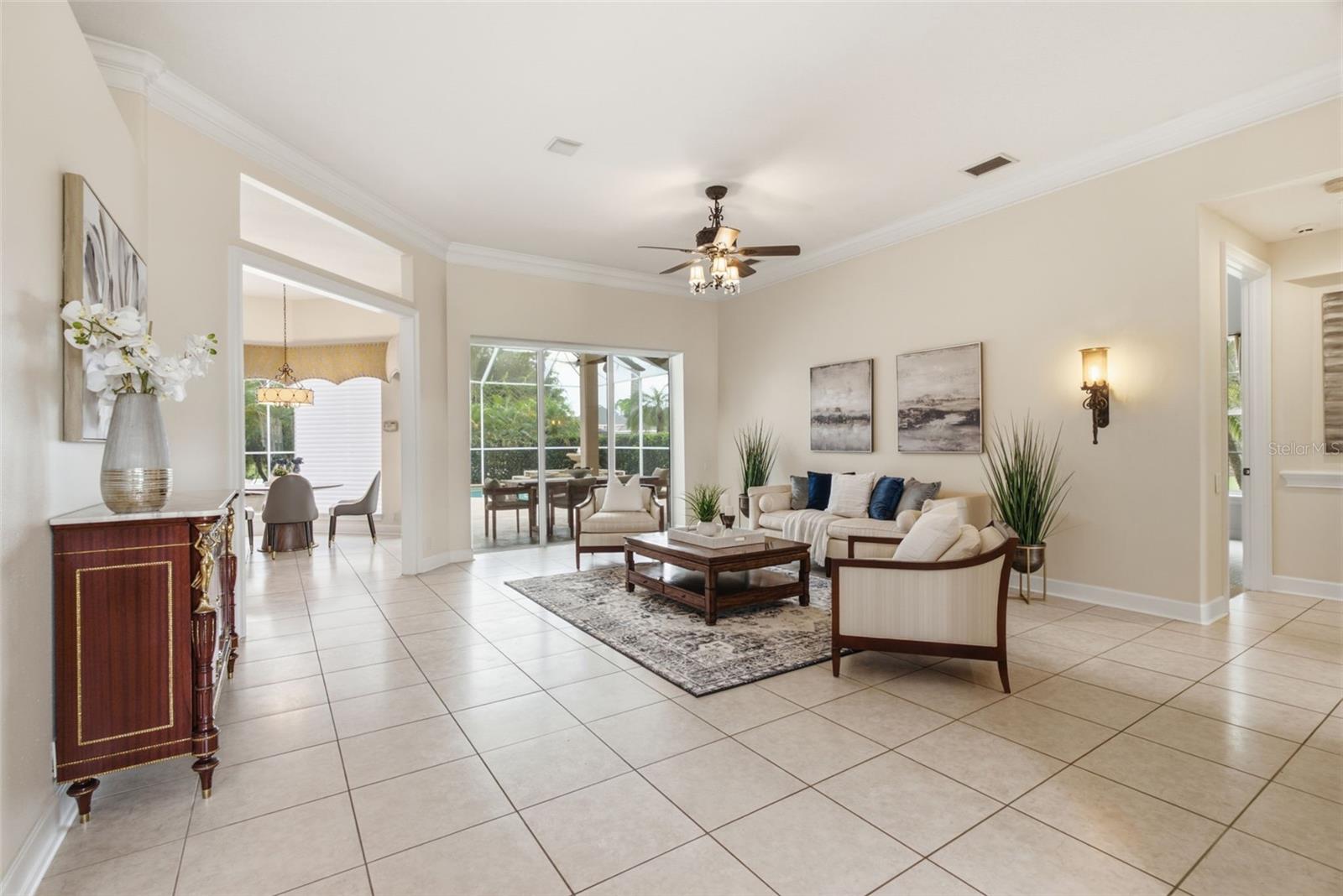 18655 AVENUE CAPRI