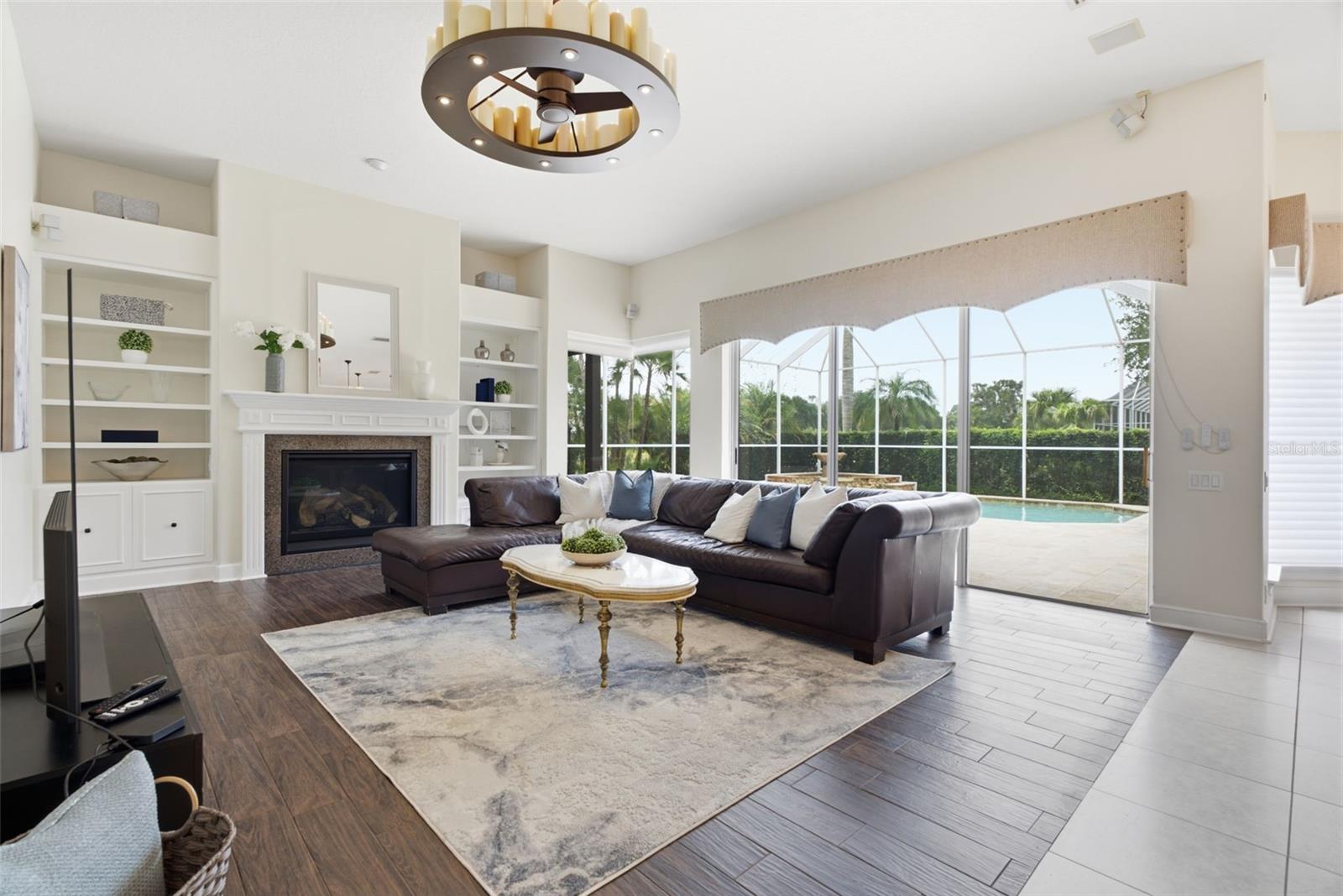 18655 AVENUE CAPRI