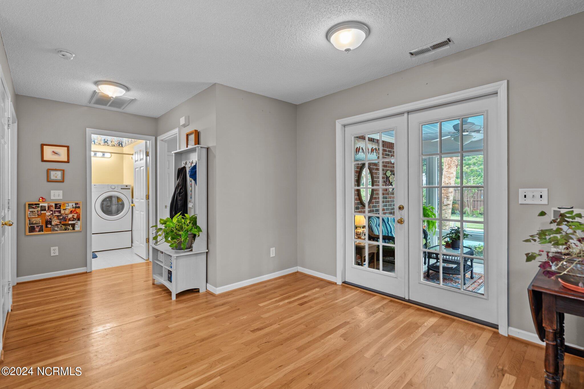 638 Sea Castle Court
