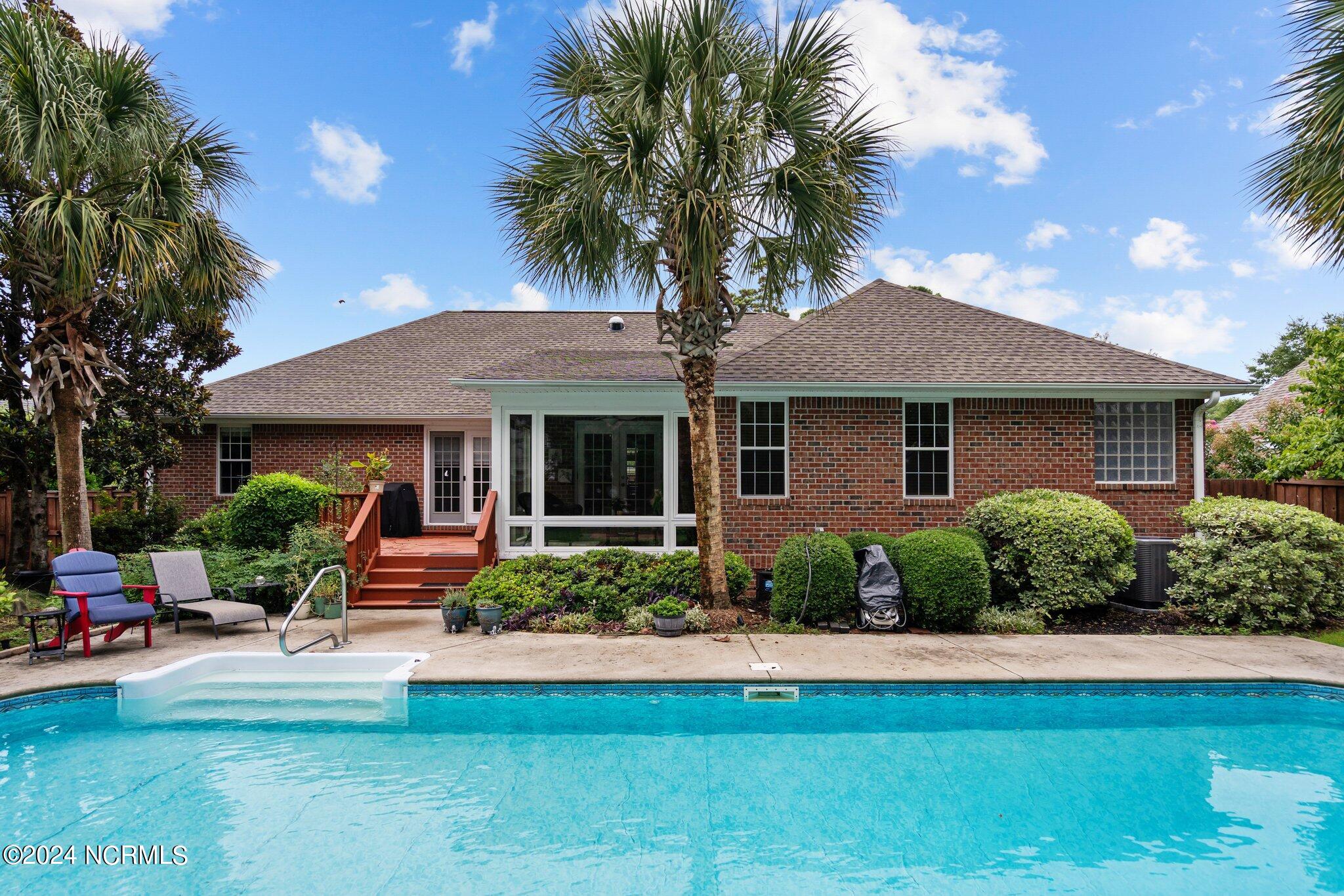 638 Sea Castle Court