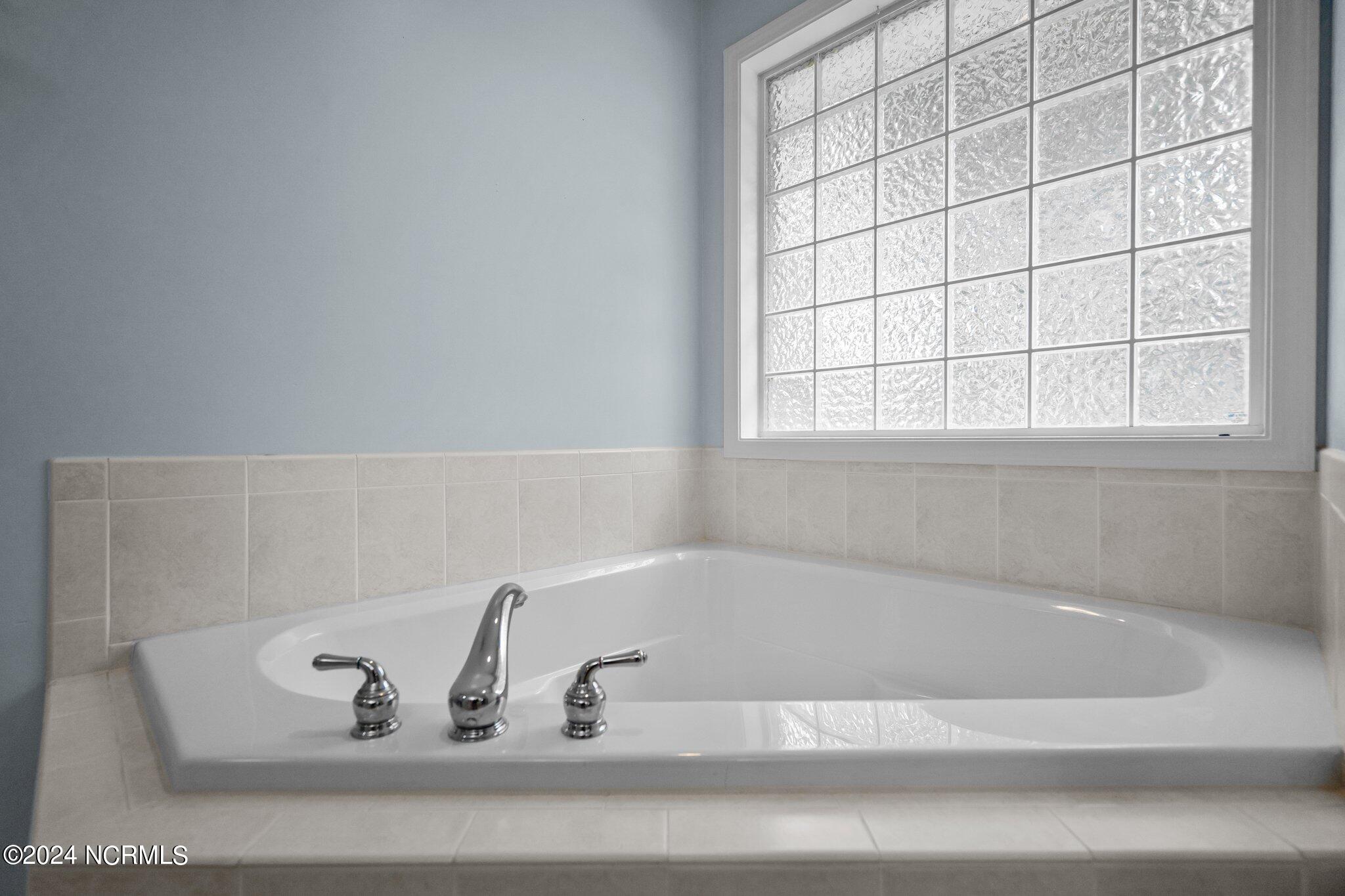 638 Sea Castle Court