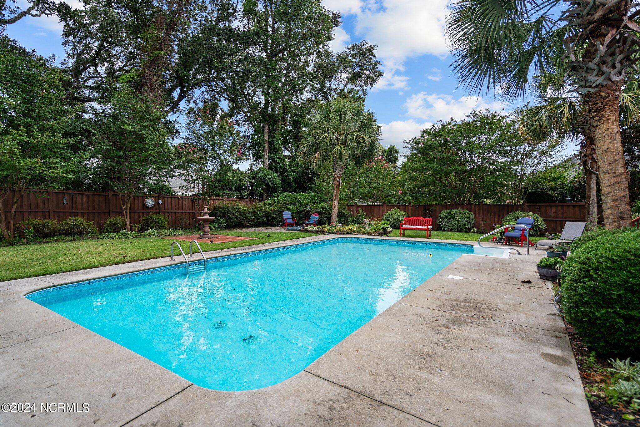 638 Sea Castle Court