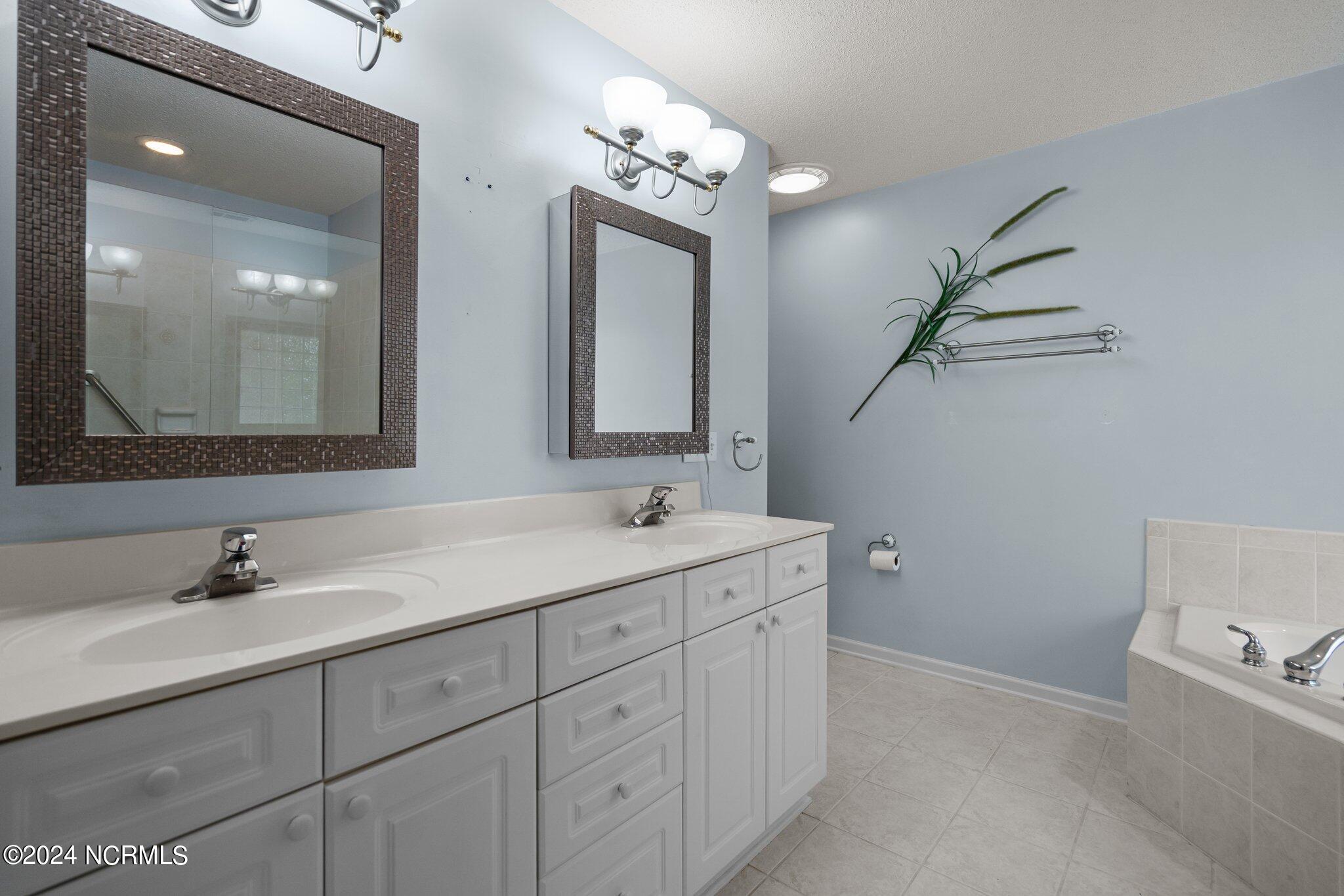 638 Sea Castle Court