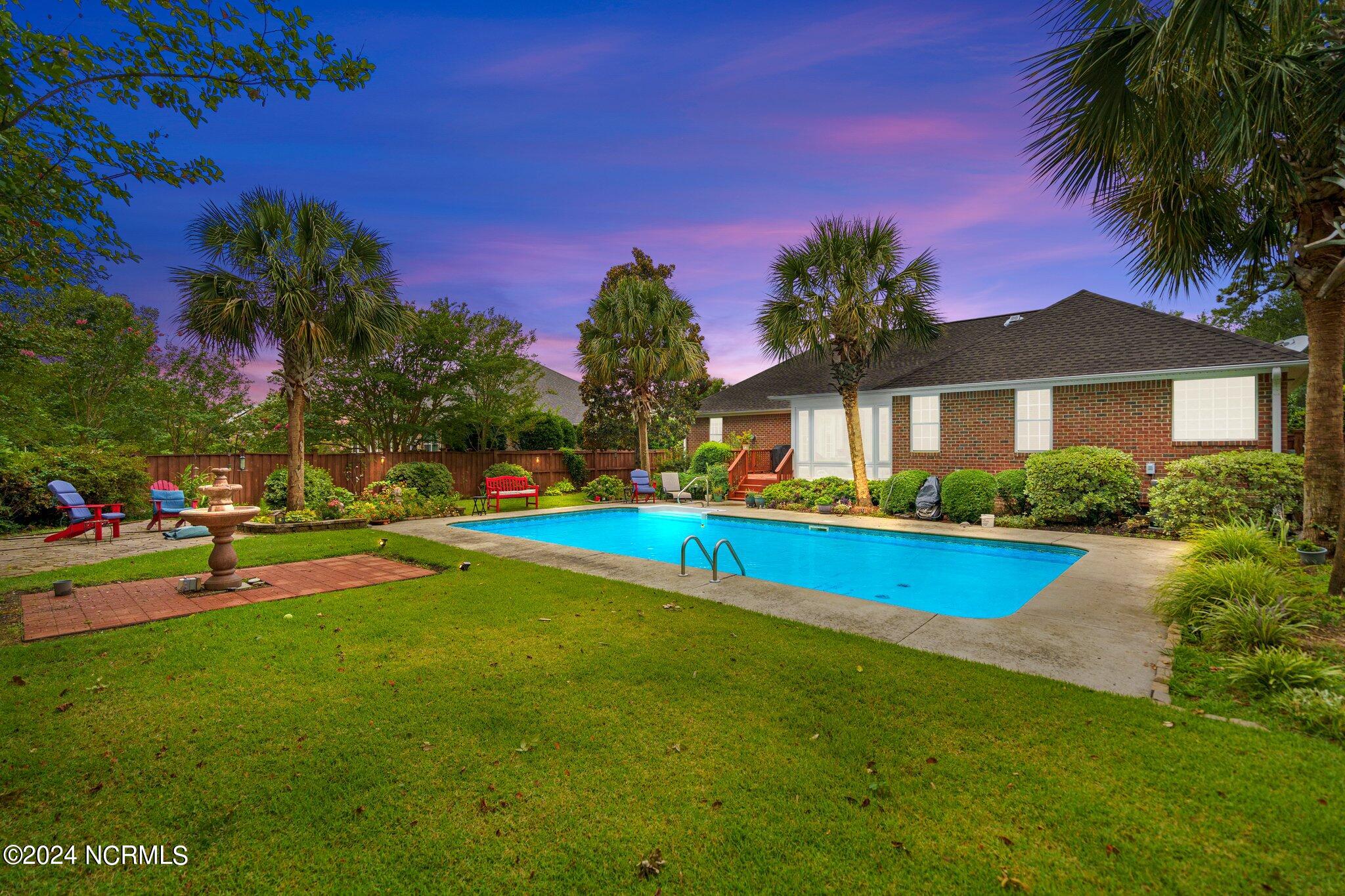 638 Sea Castle Court