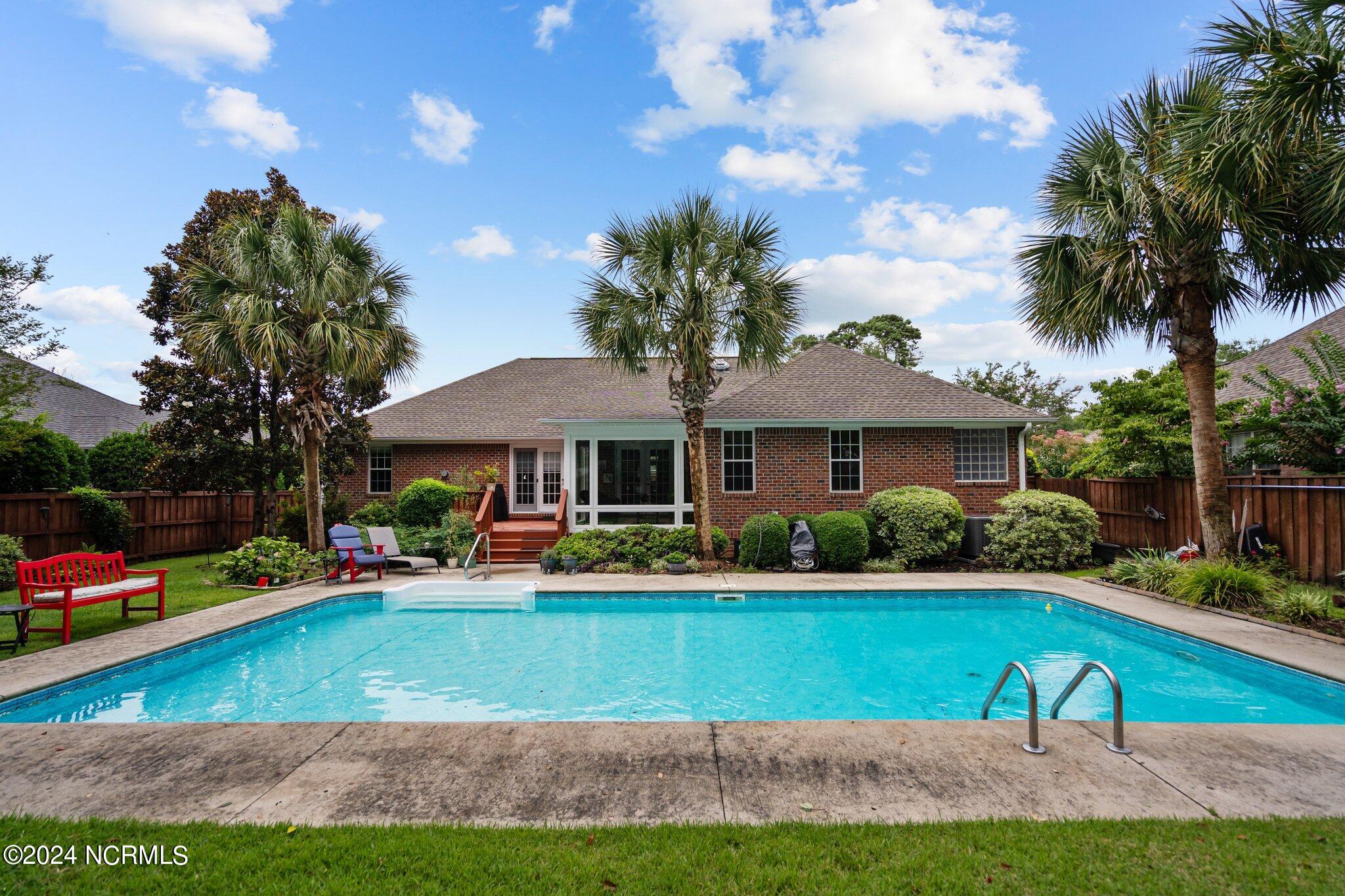 638 Sea Castle Court