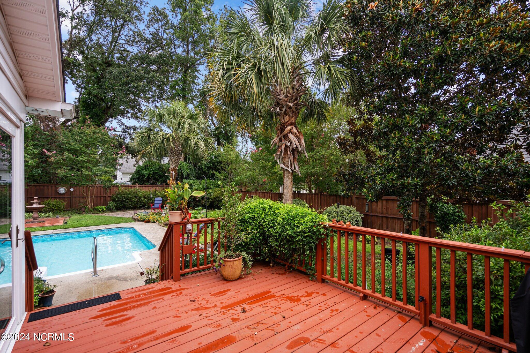 638 Sea Castle Court