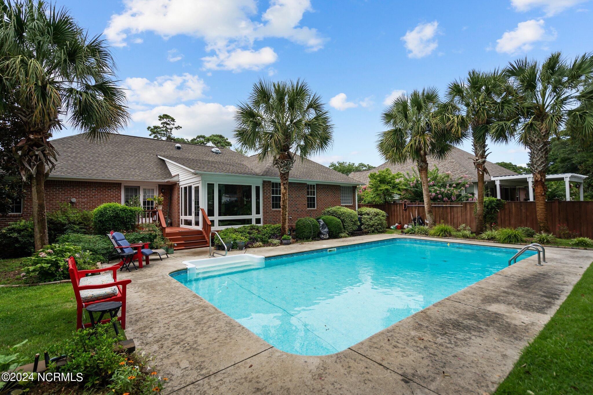 638 Sea Castle Court