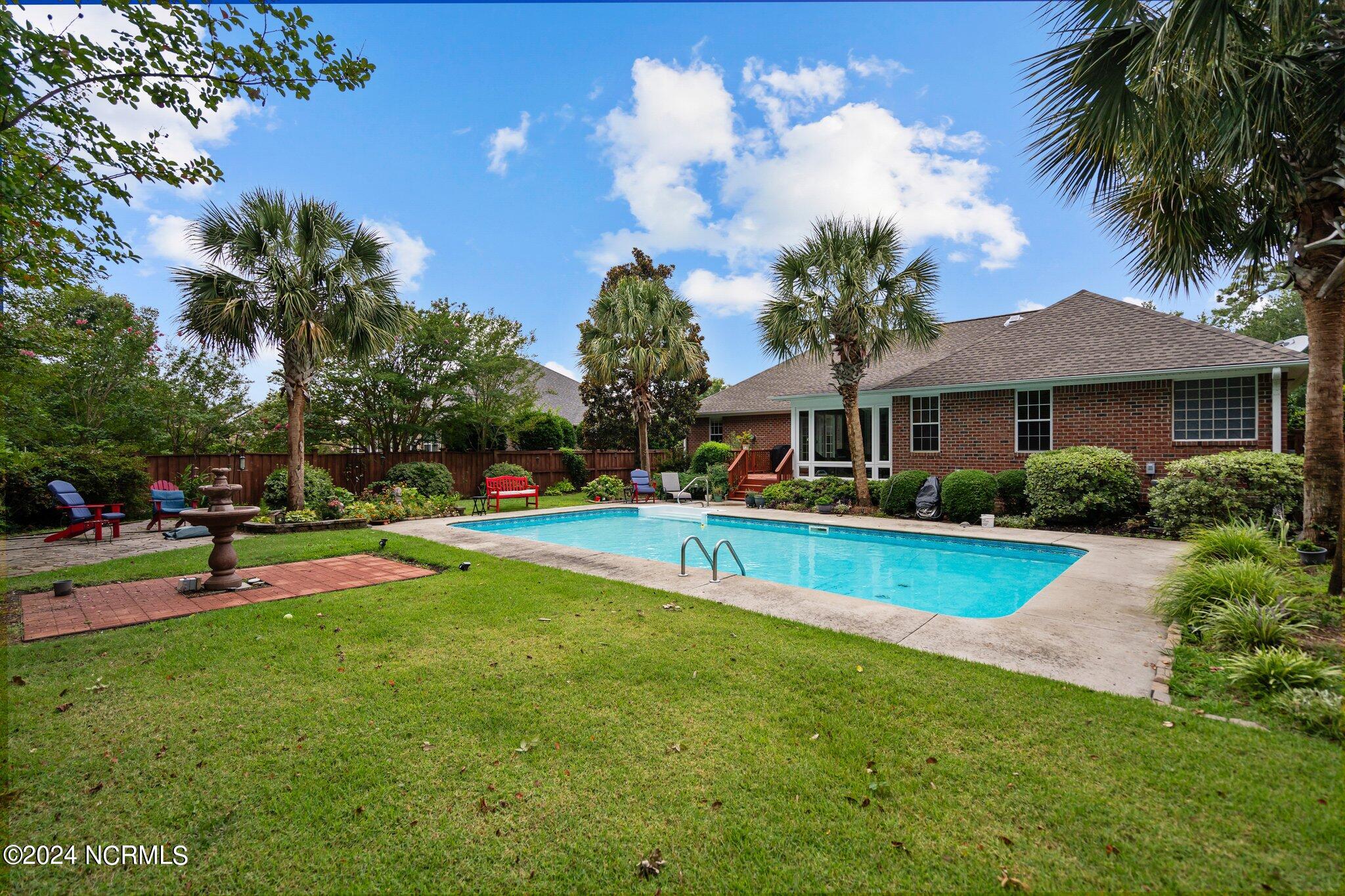 638 Sea Castle Court