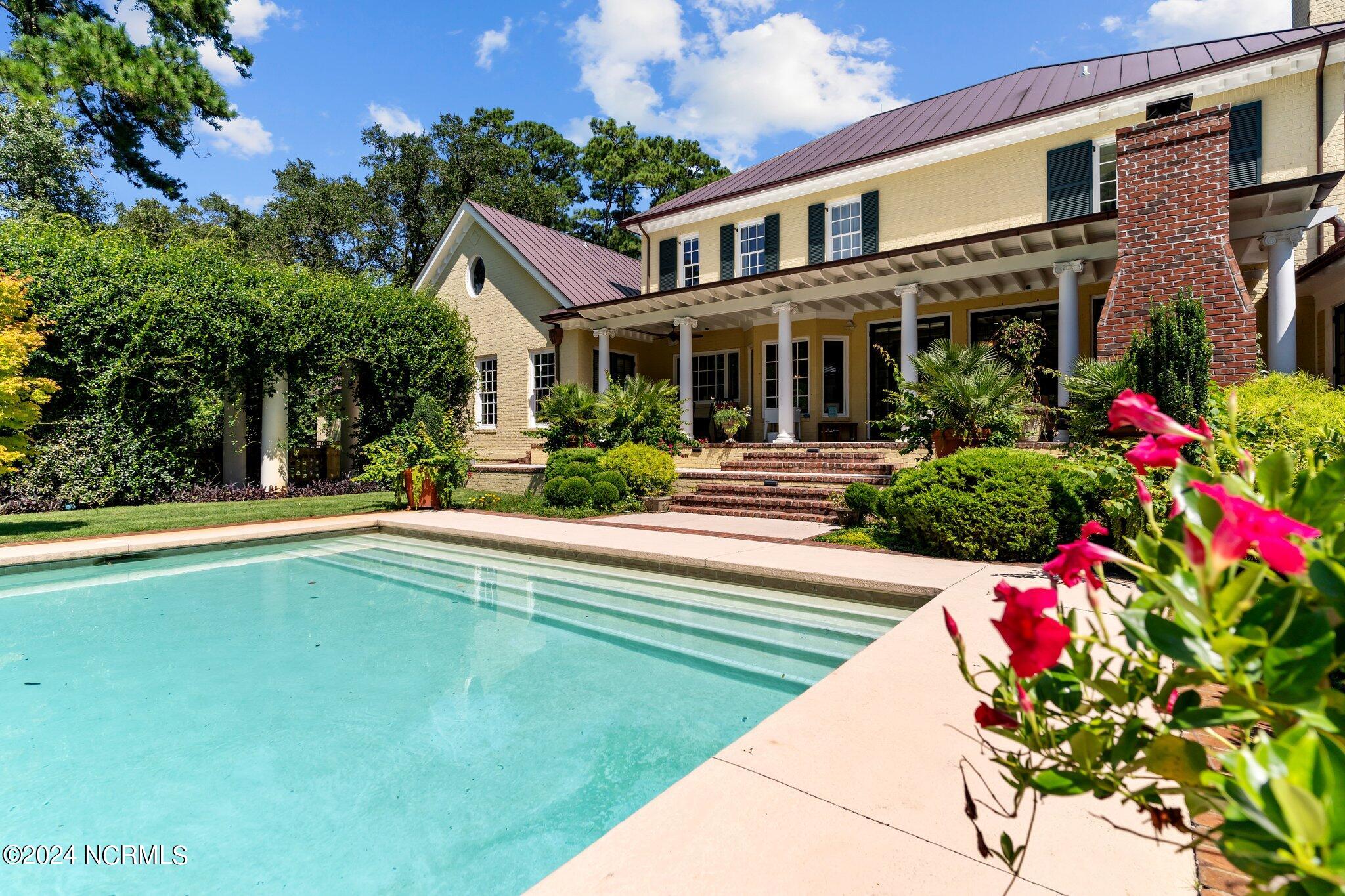 6417 Quail Run Road