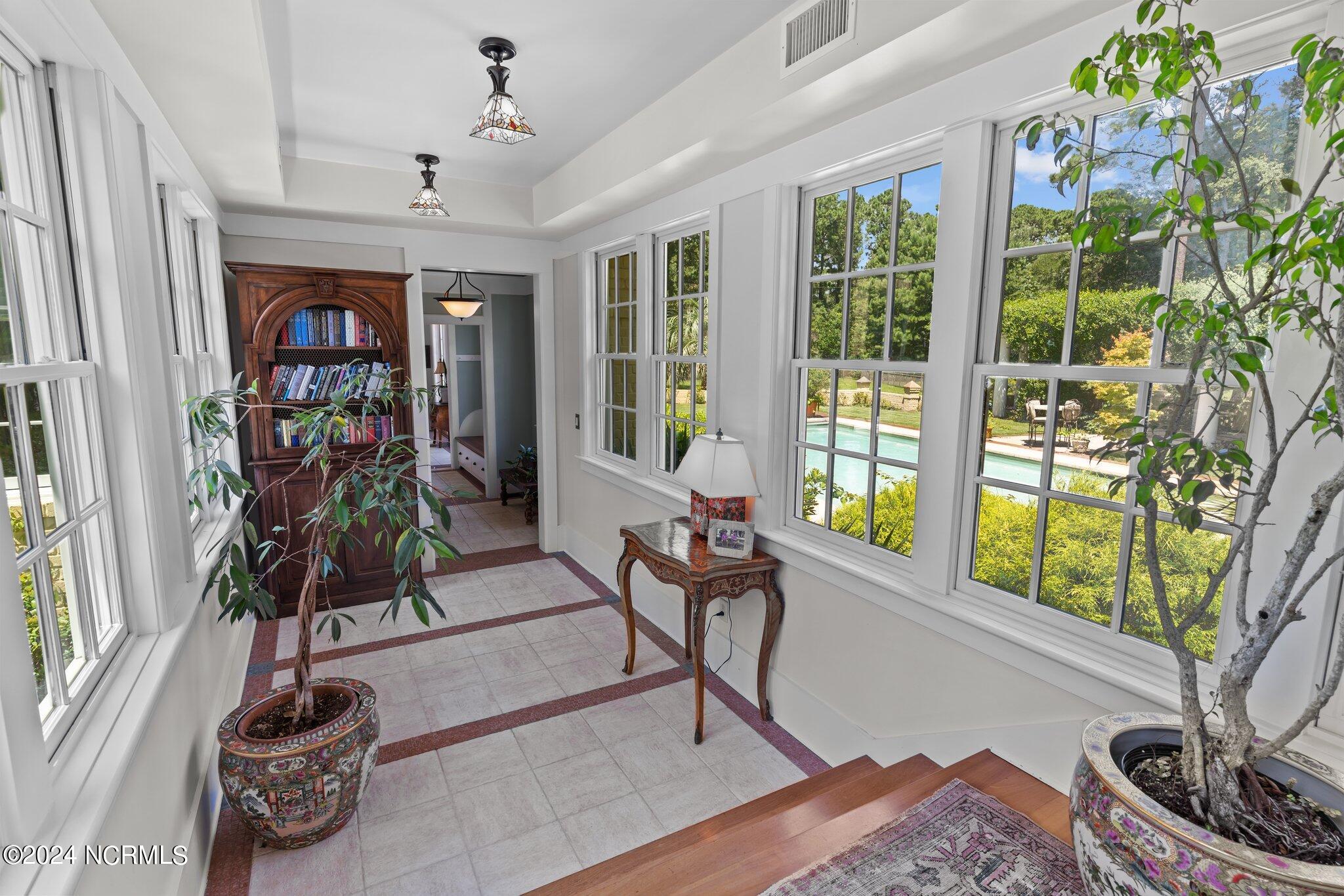 6417 Quail Run Road