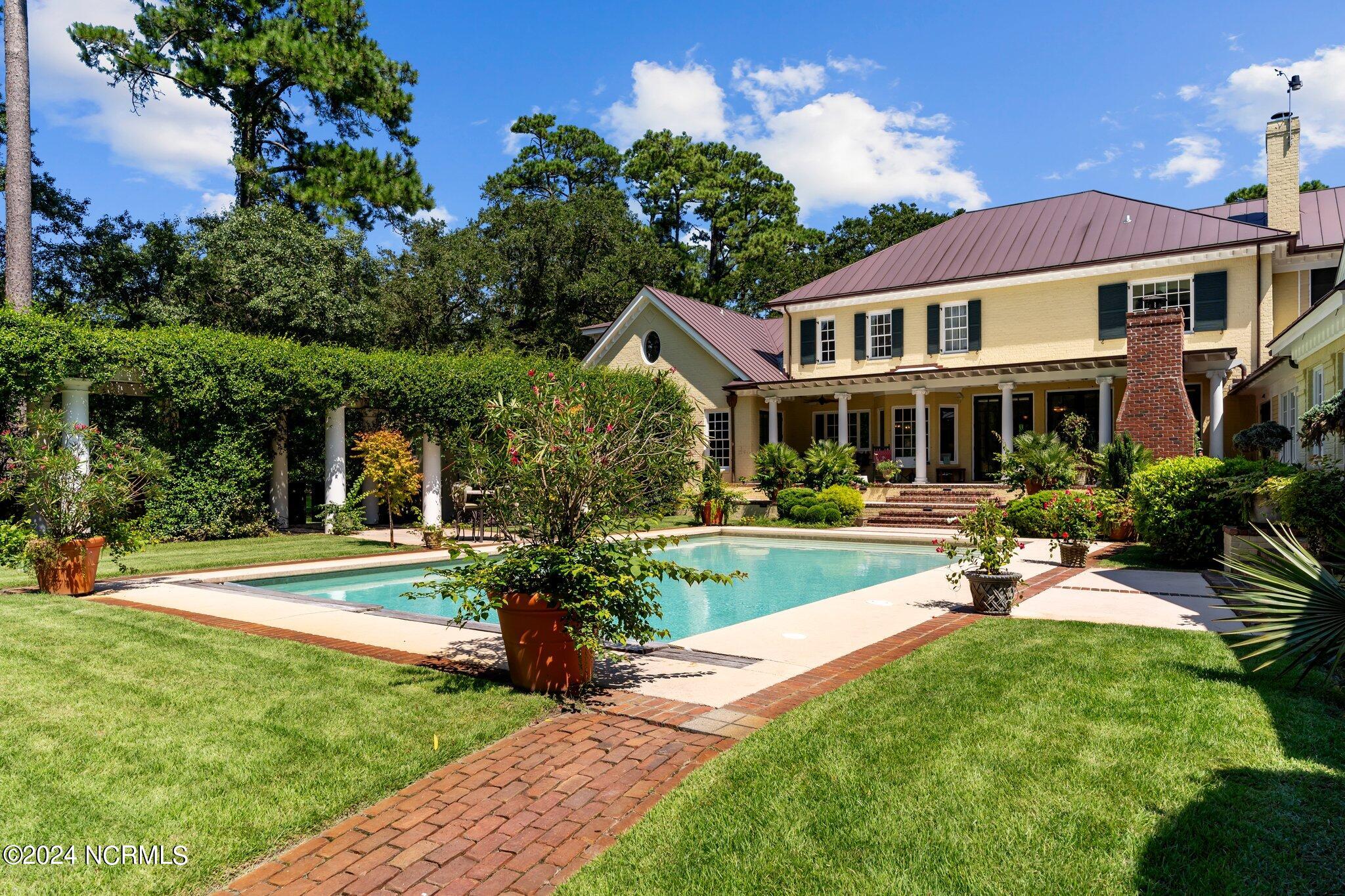 6417 Quail Run Road