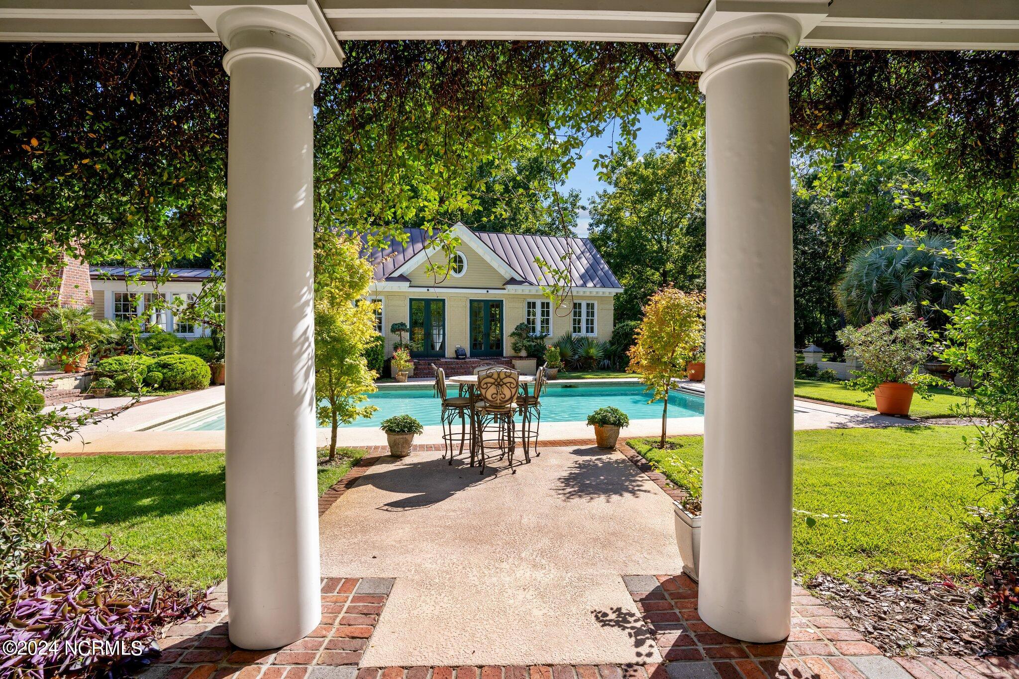 6417 Quail Run Road