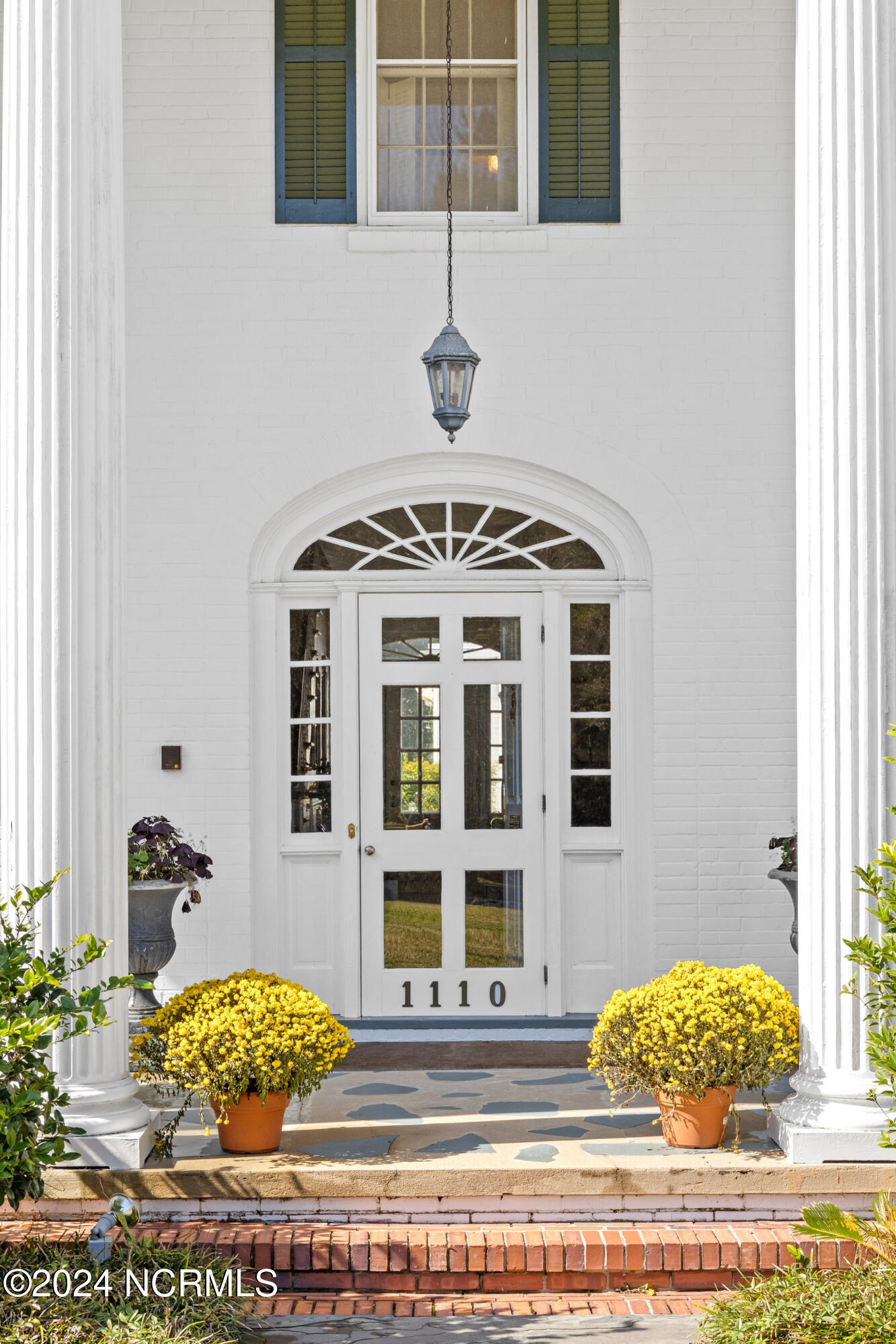 1110 Windsor Drive