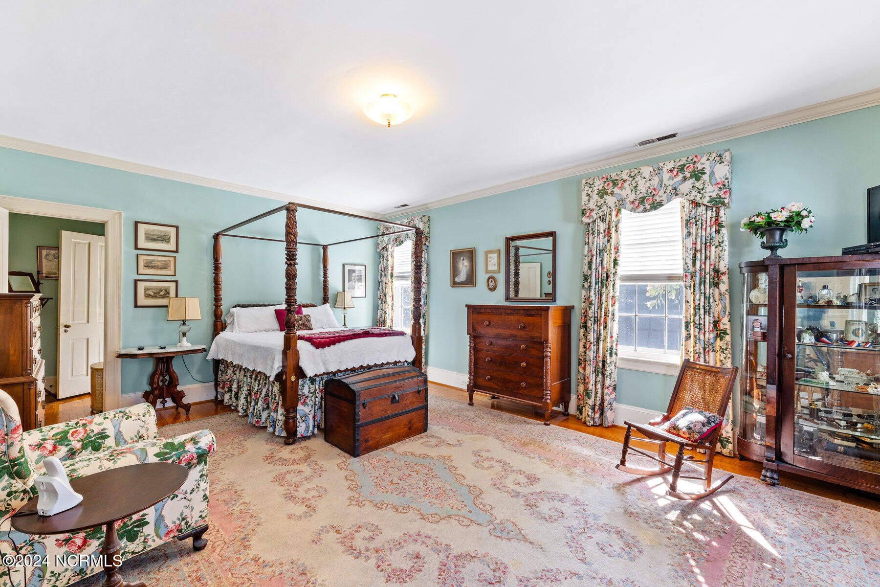 1110 Windsor Drive