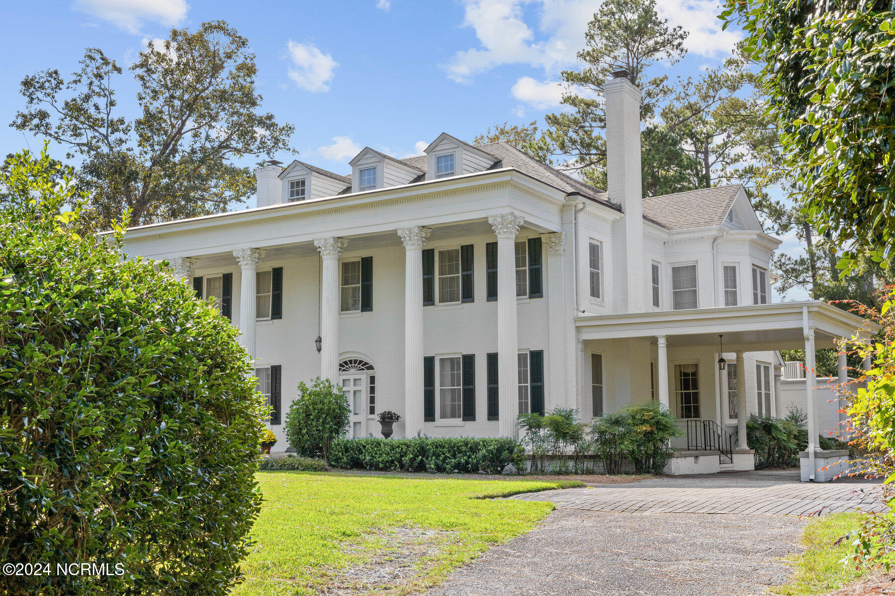 1110 Windsor Drive