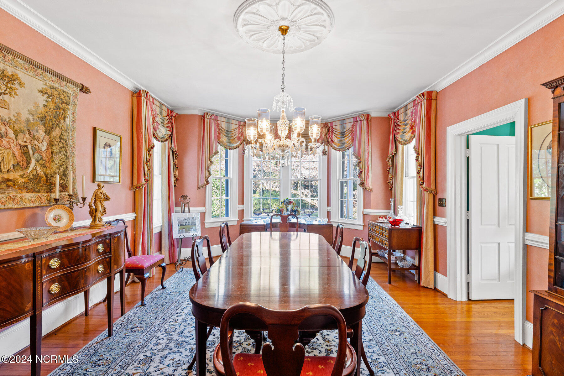 1110 Windsor Drive