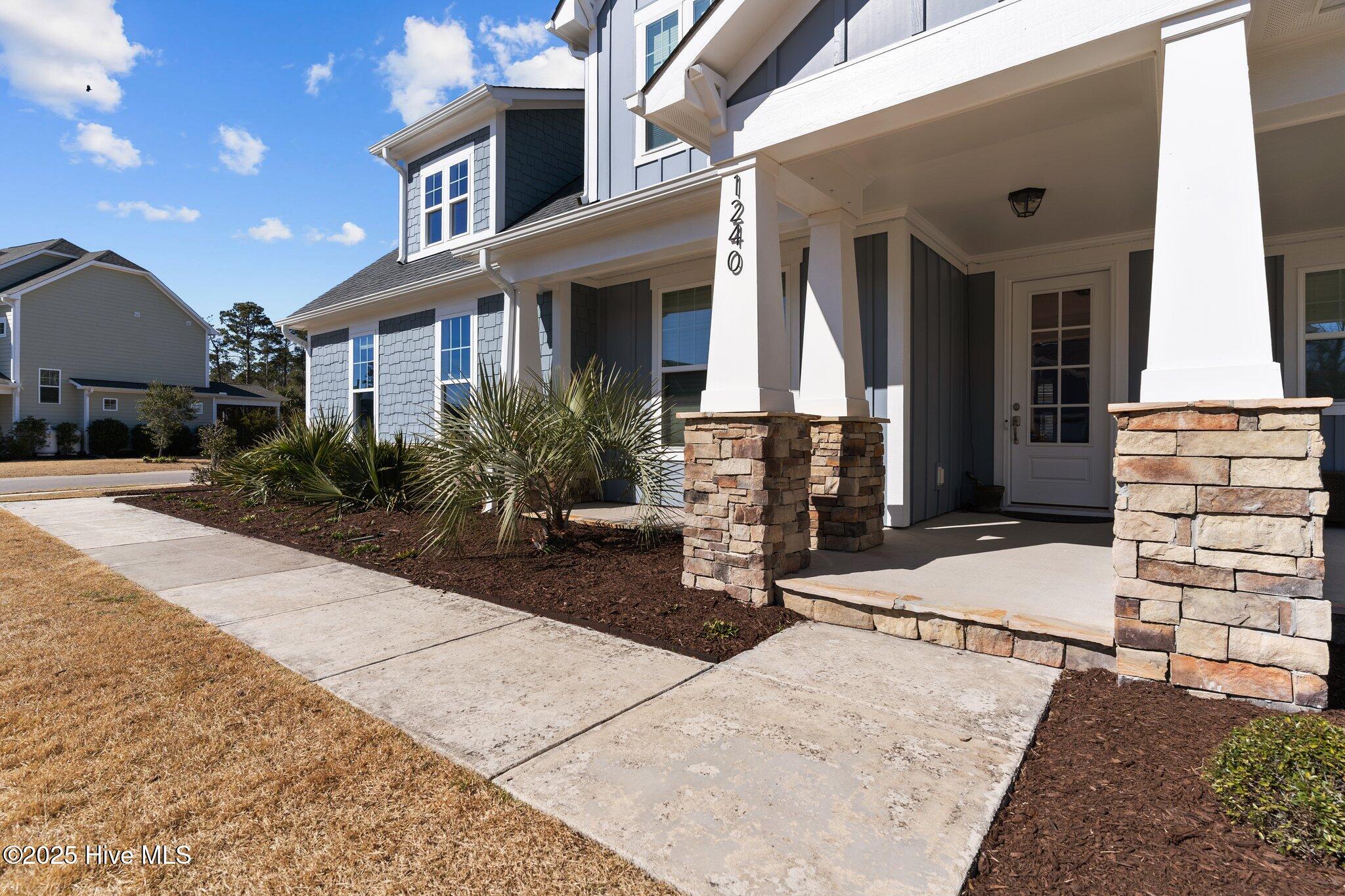 1240 Waterway Court