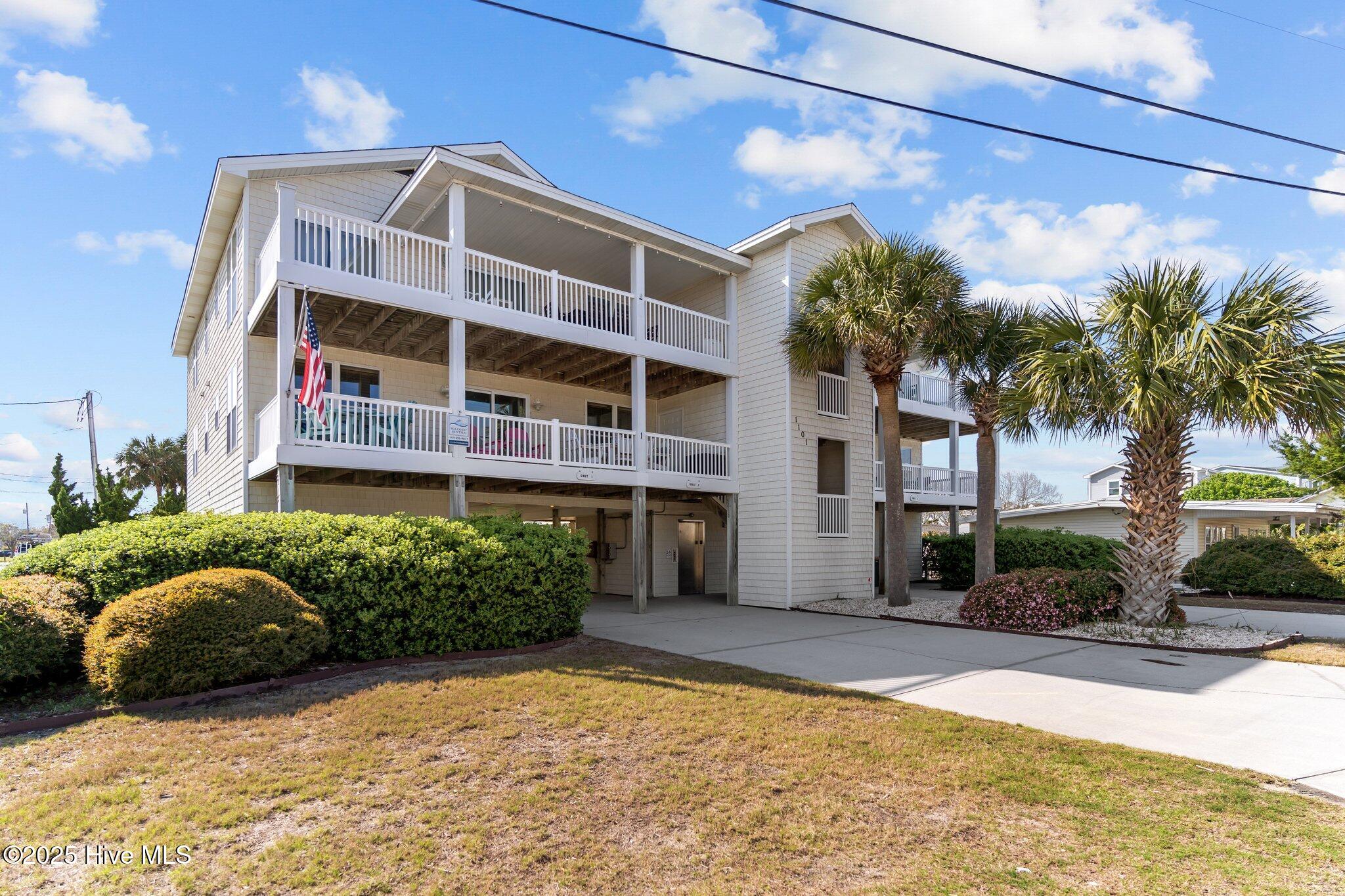 1101 N Fort Fisher Boulevard N, 1