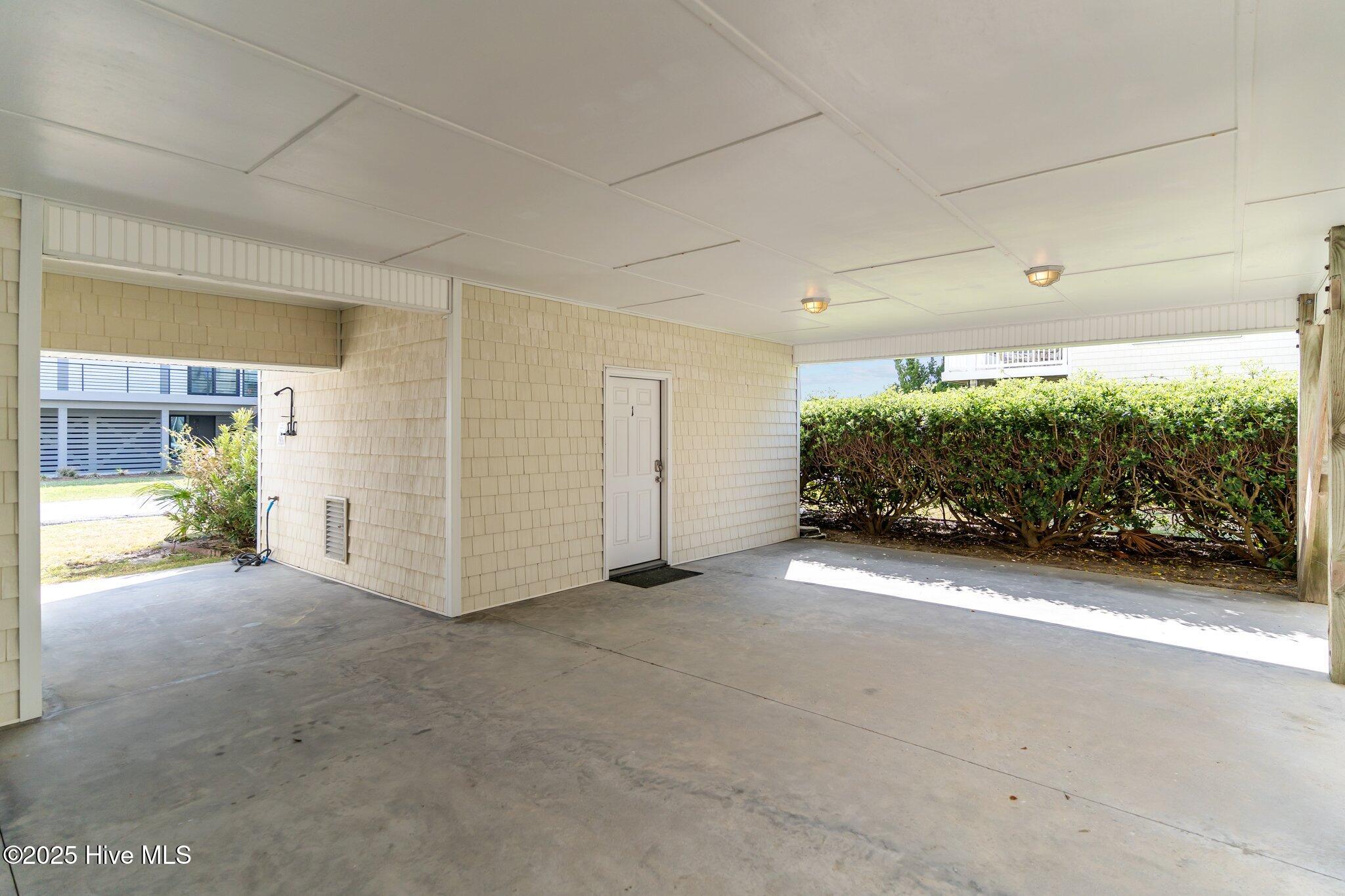 1101 N Fort Fisher Boulevard N, 1