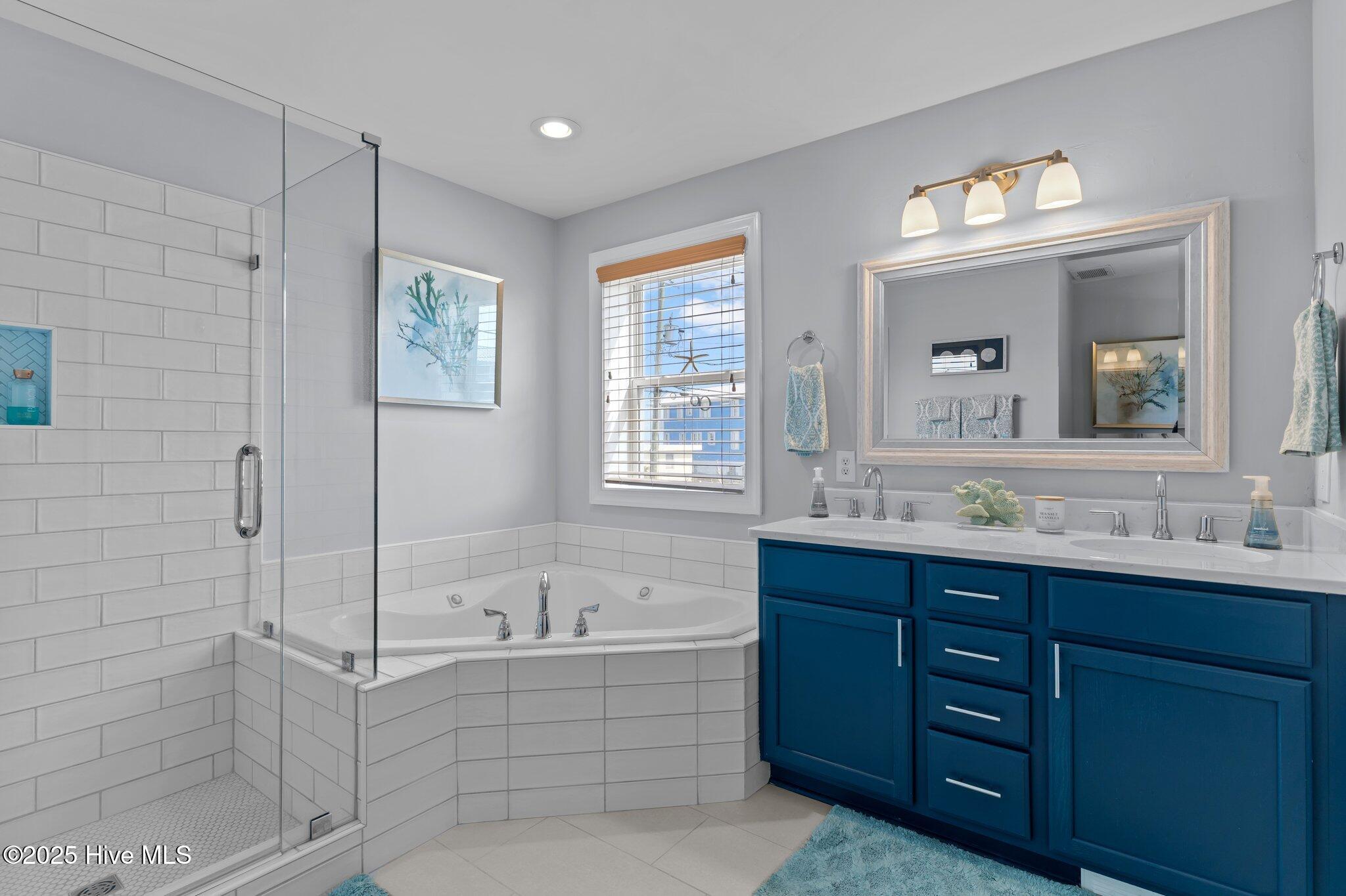 1101 N Fort Fisher Boulevard N, 1