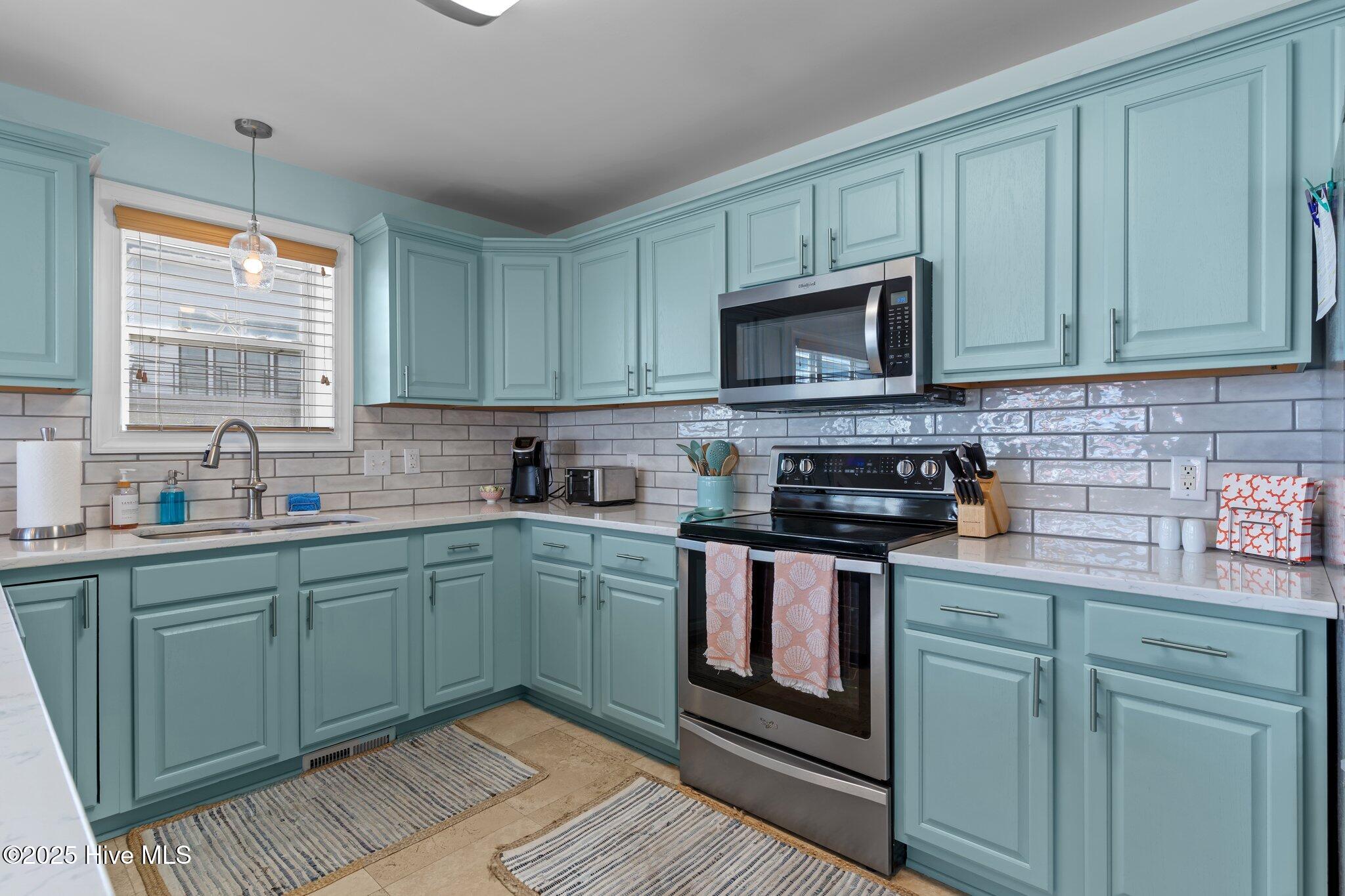 1101 N Fort Fisher Boulevard N, 1