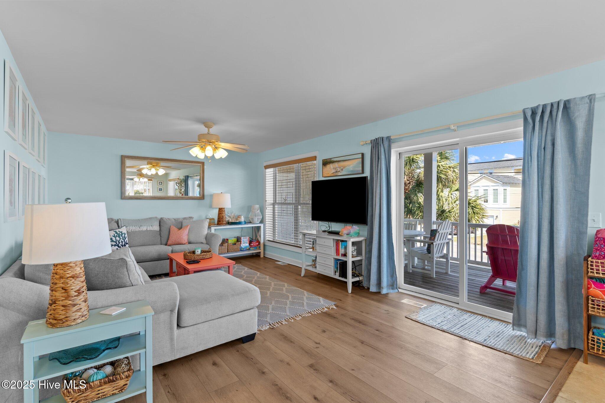 1101 N Fort Fisher Boulevard N, 1