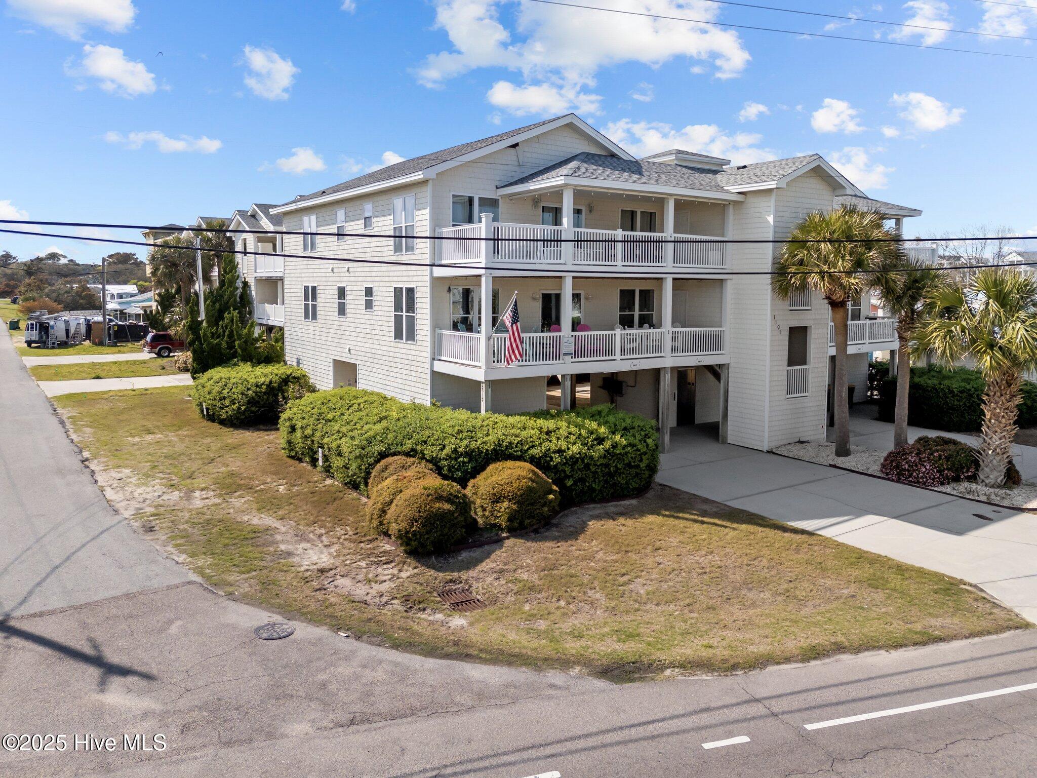 1101 N Fort Fisher Boulevard N, 1