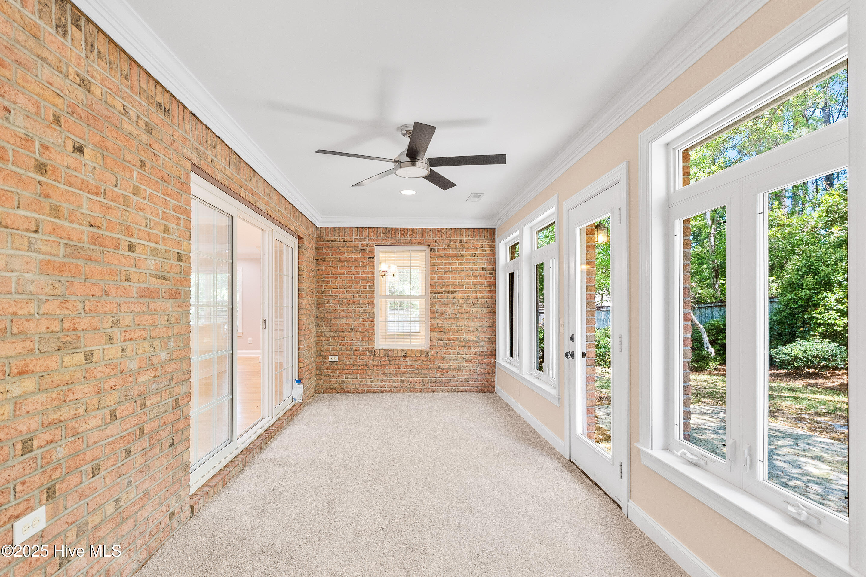 8200 Beddoes Drive