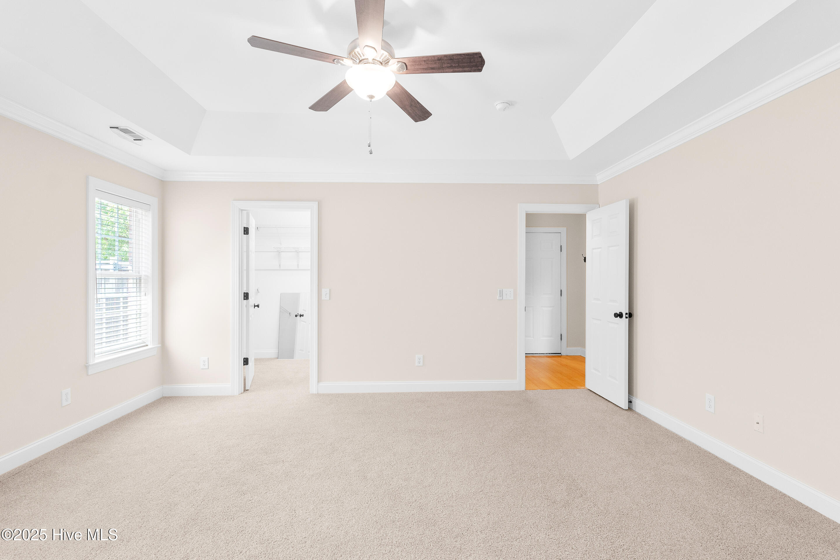 8200 Beddoes Drive