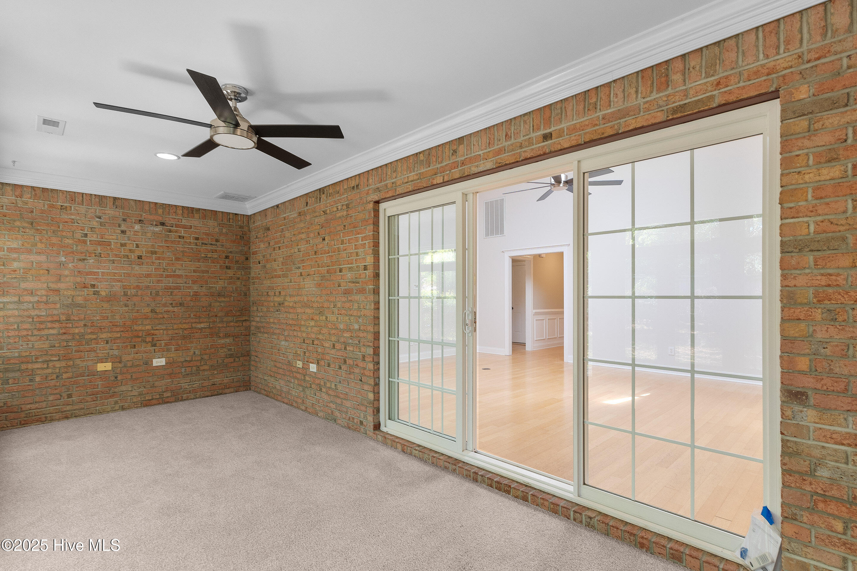 8200 Beddoes Drive