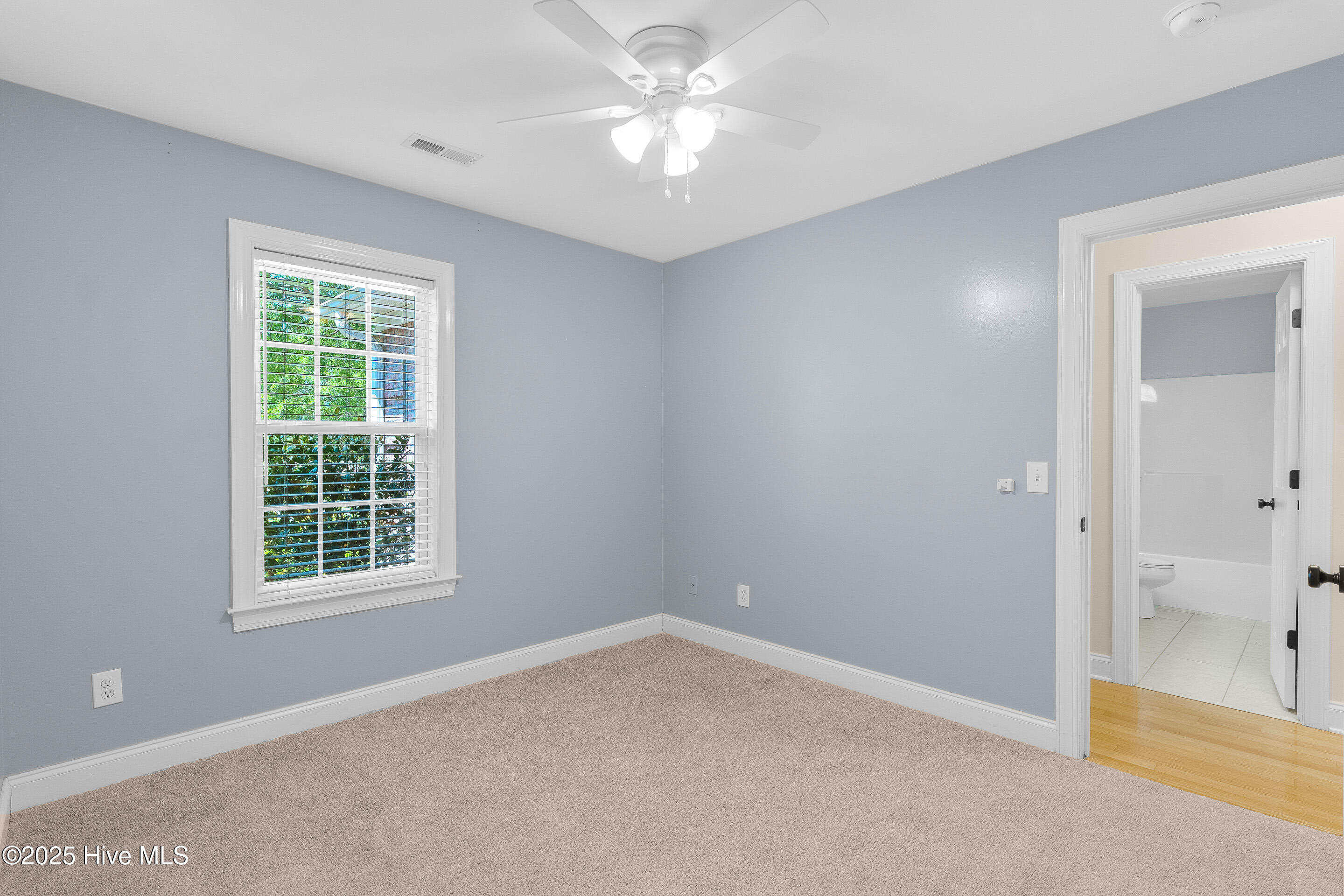 8200 Beddoes Drive