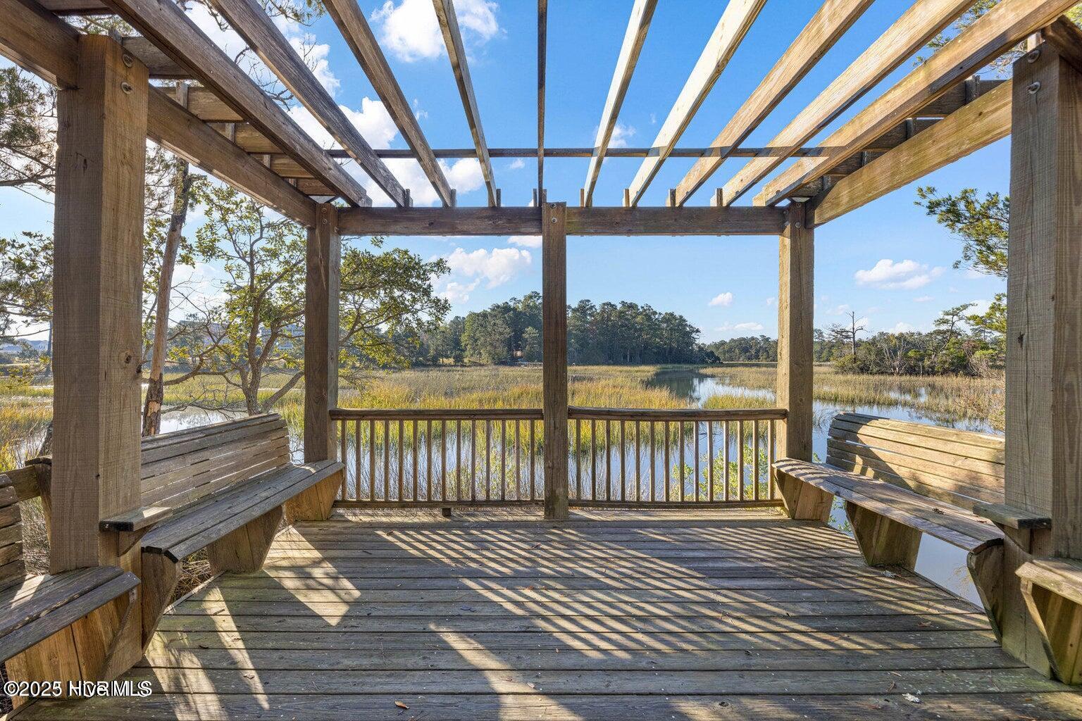 8200 Beddoes Drive