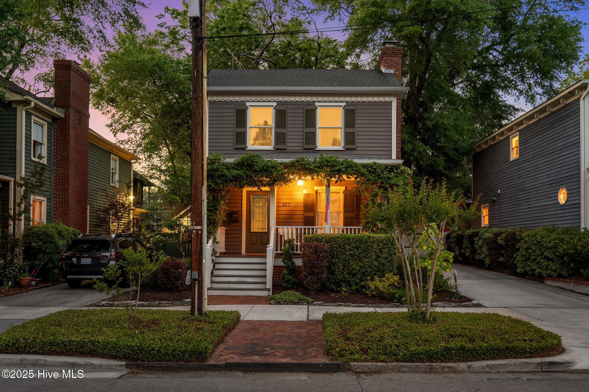 307 Nun Street
