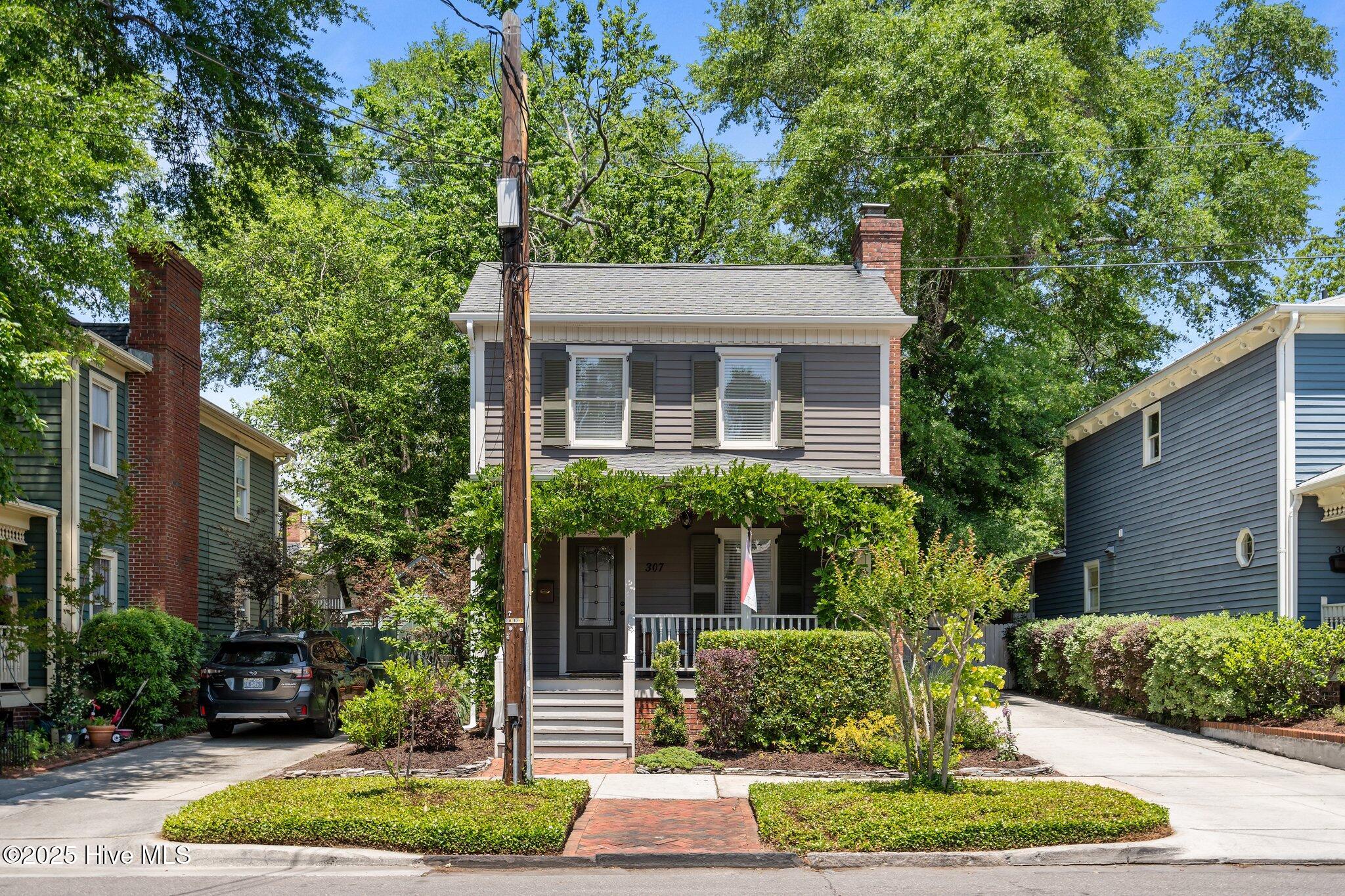 307 Nun Street