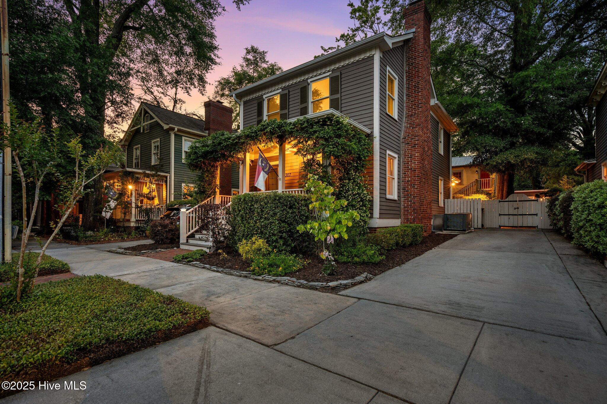 307 Nun Street