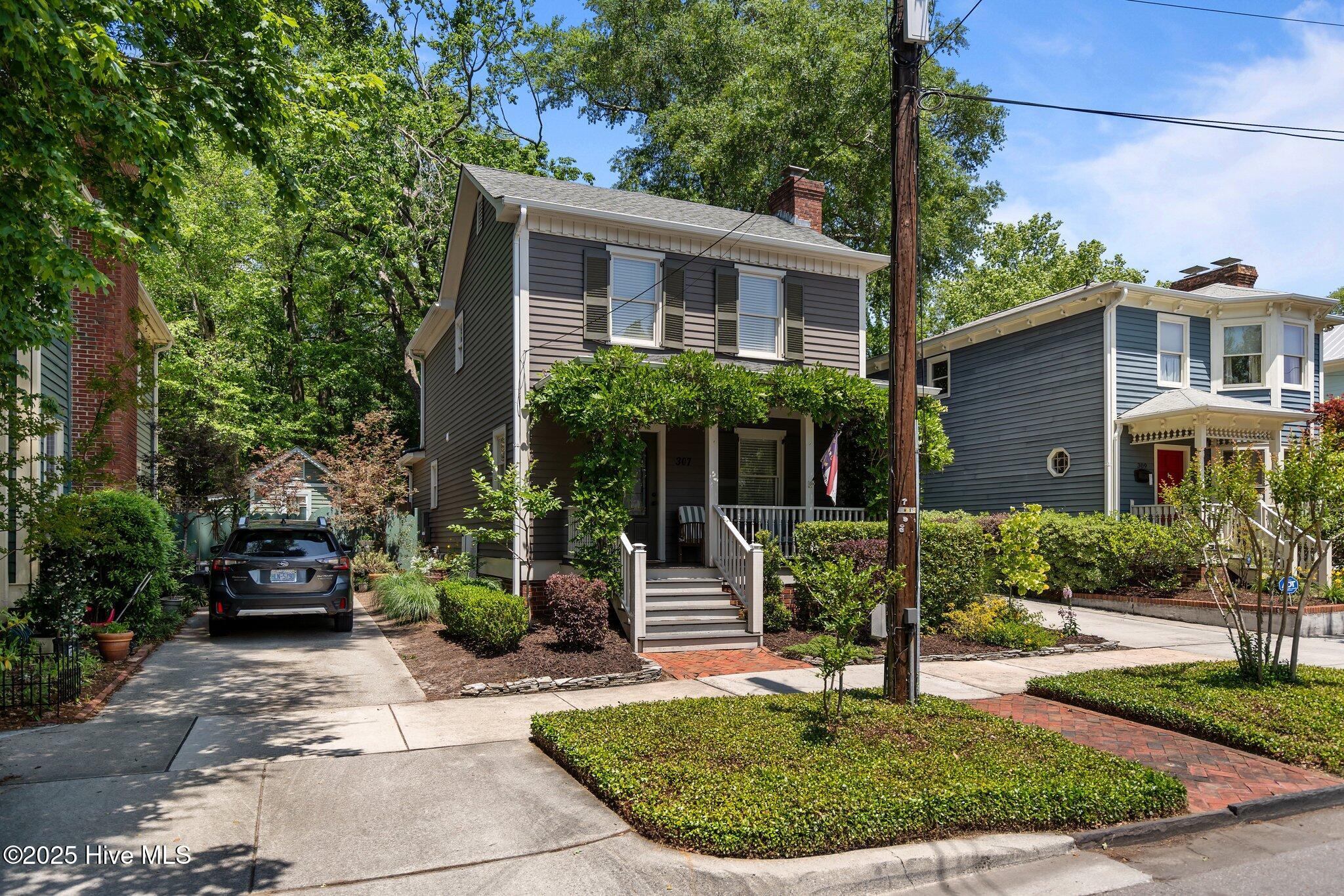 307 Nun Street