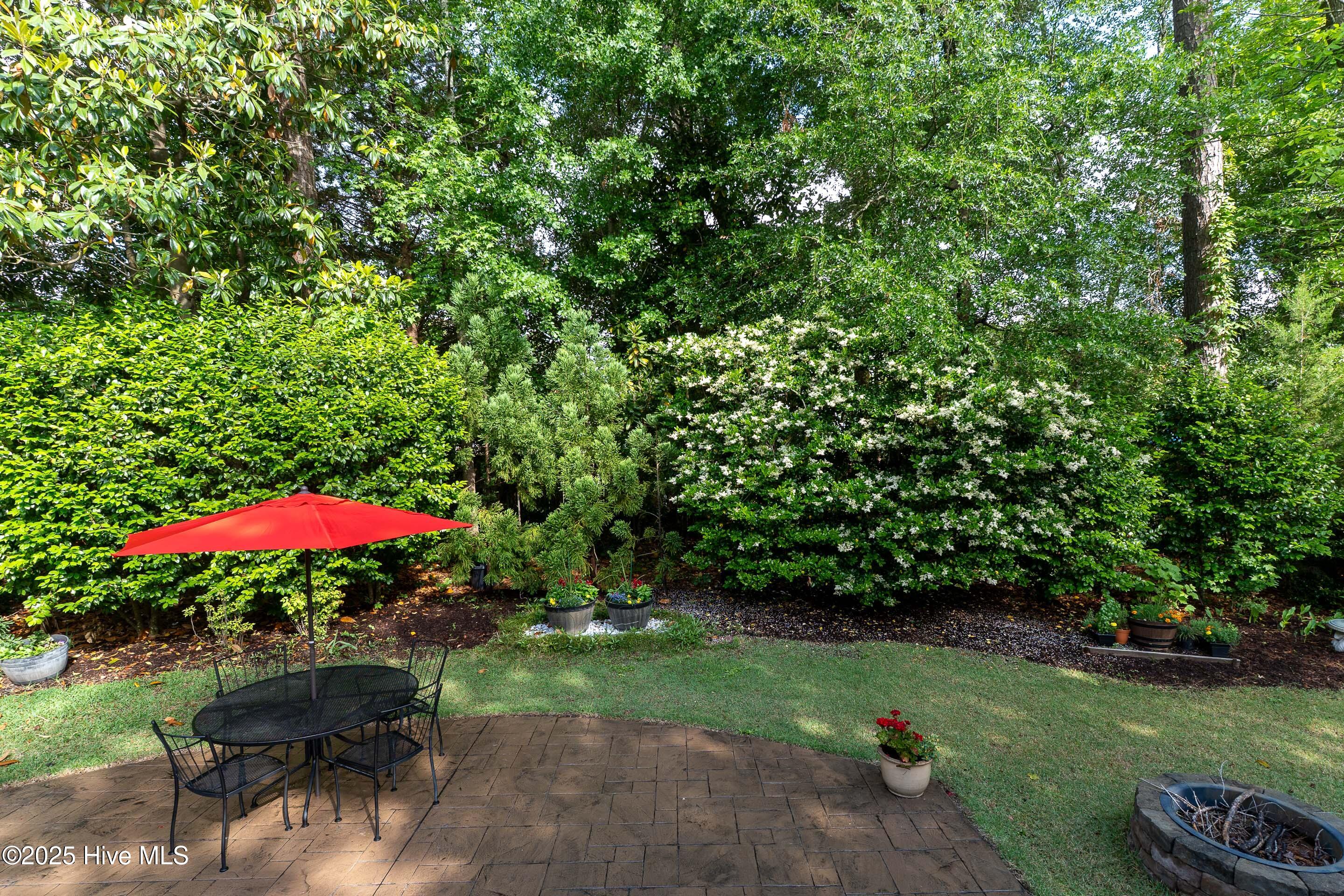 8819 Sawmill Creek Lane