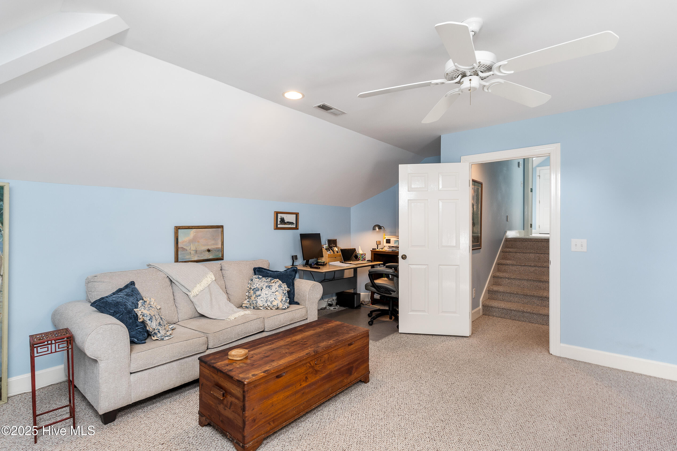 8819 Sawmill Creek Lane