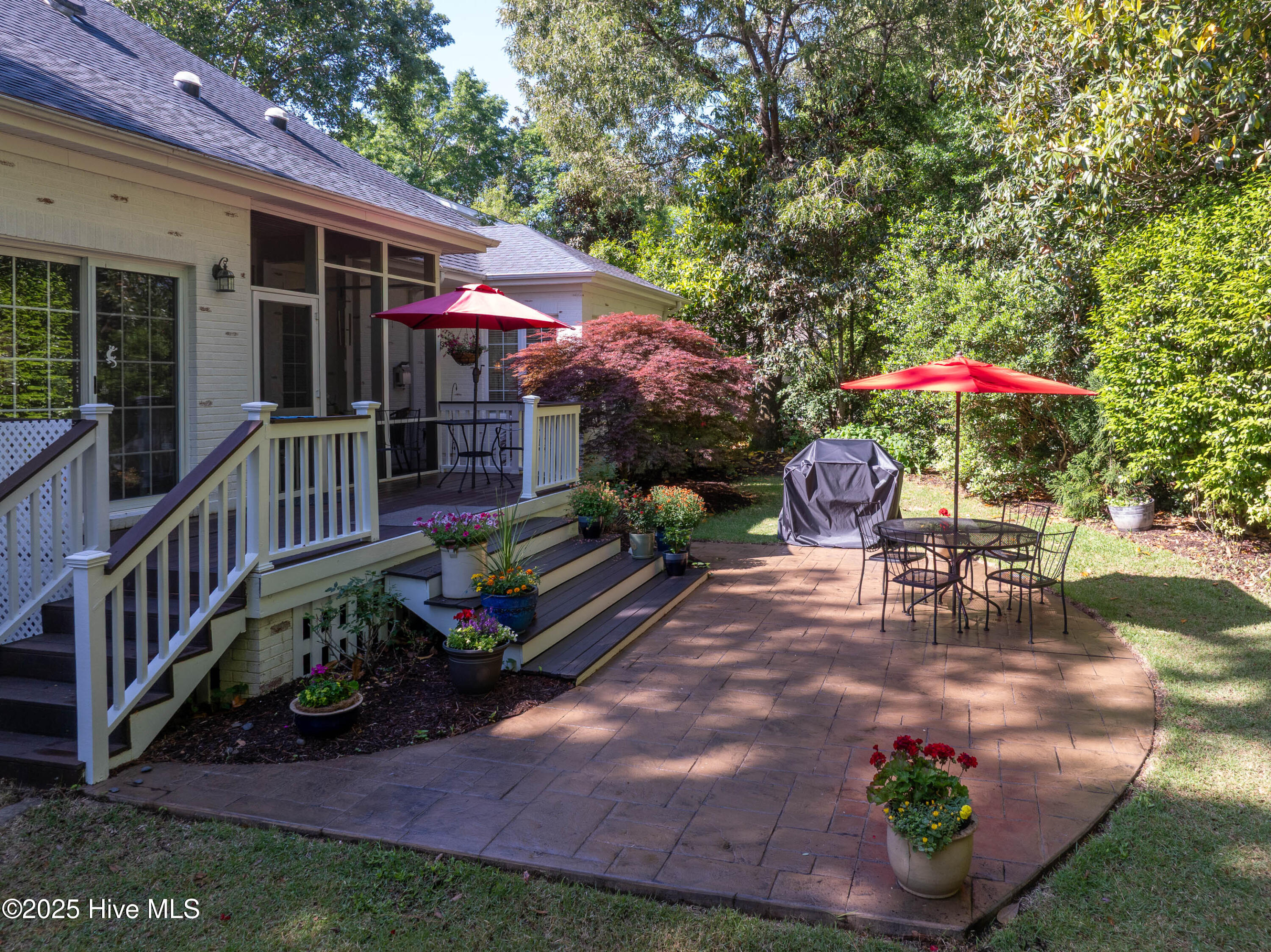 8819 Sawmill Creek Lane