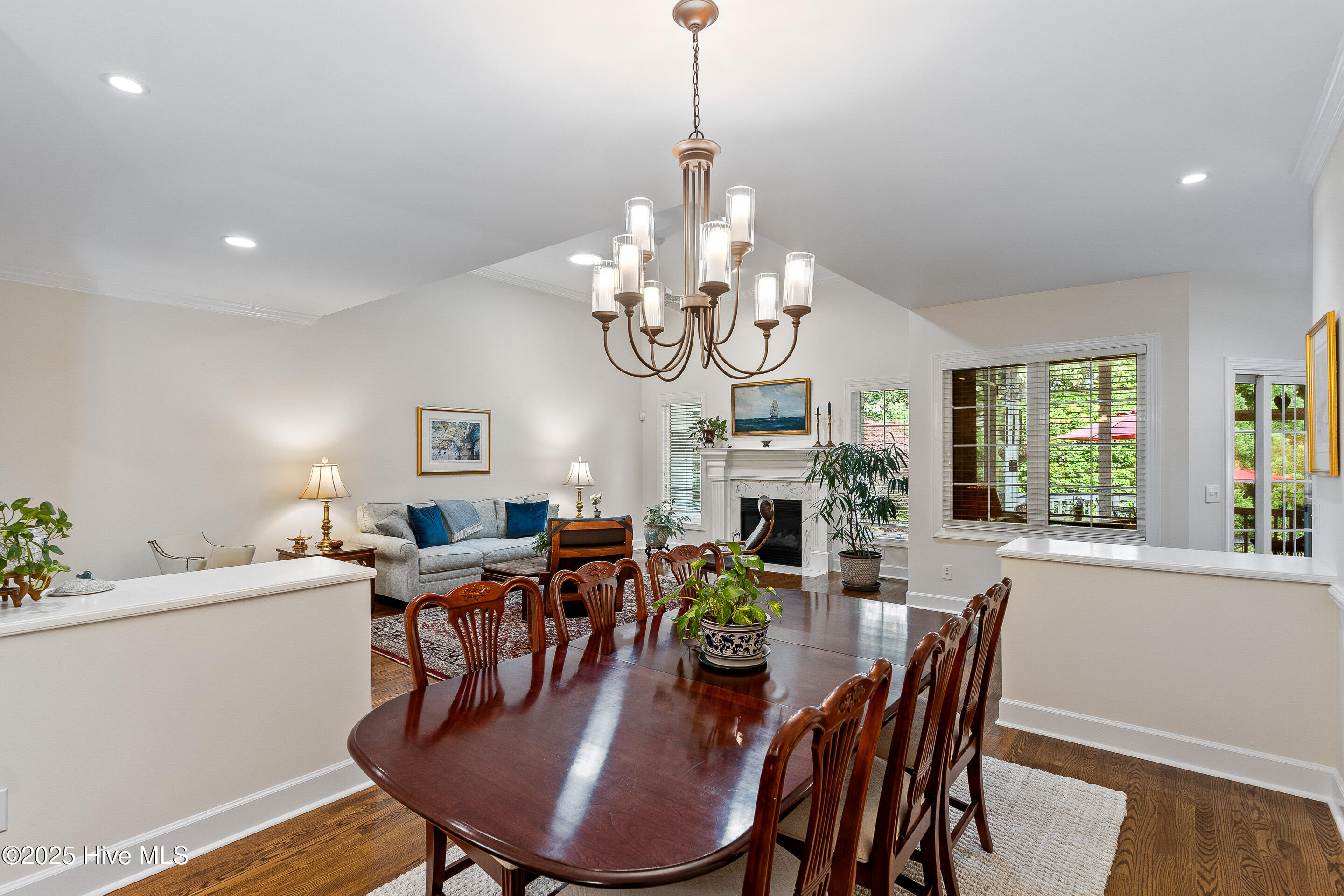 8819 Sawmill Creek Lane