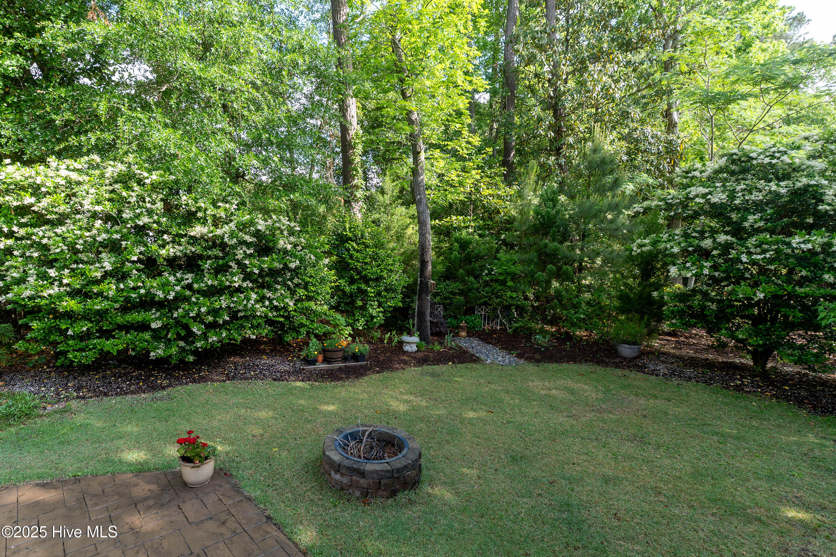 8819 Sawmill Creek Lane