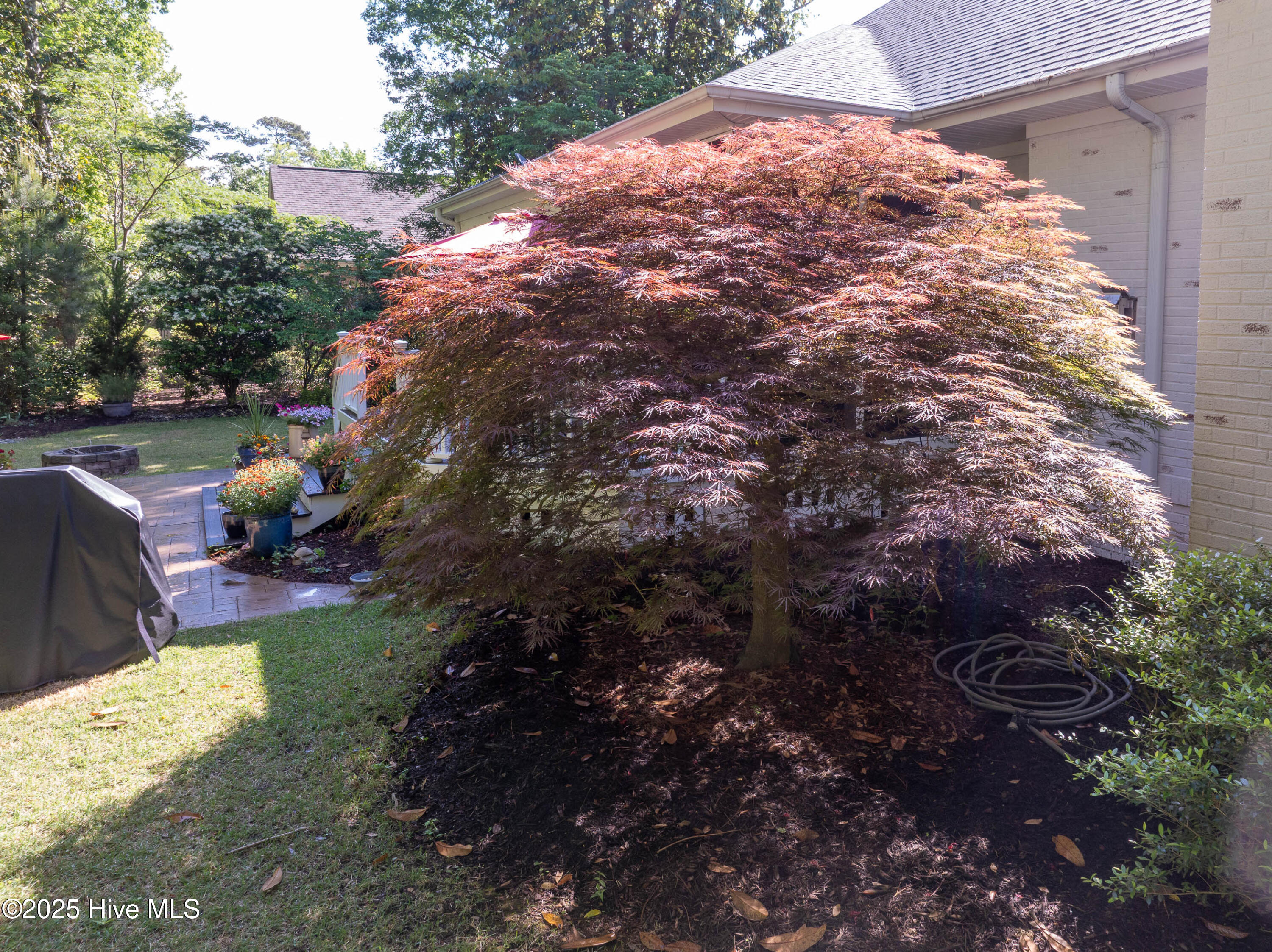 8819 Sawmill Creek Lane